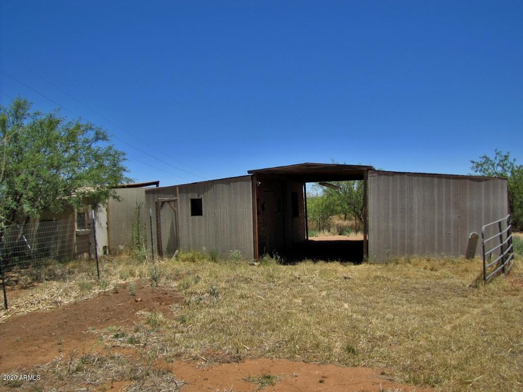 BARBARY ESTATES - Residential Lease