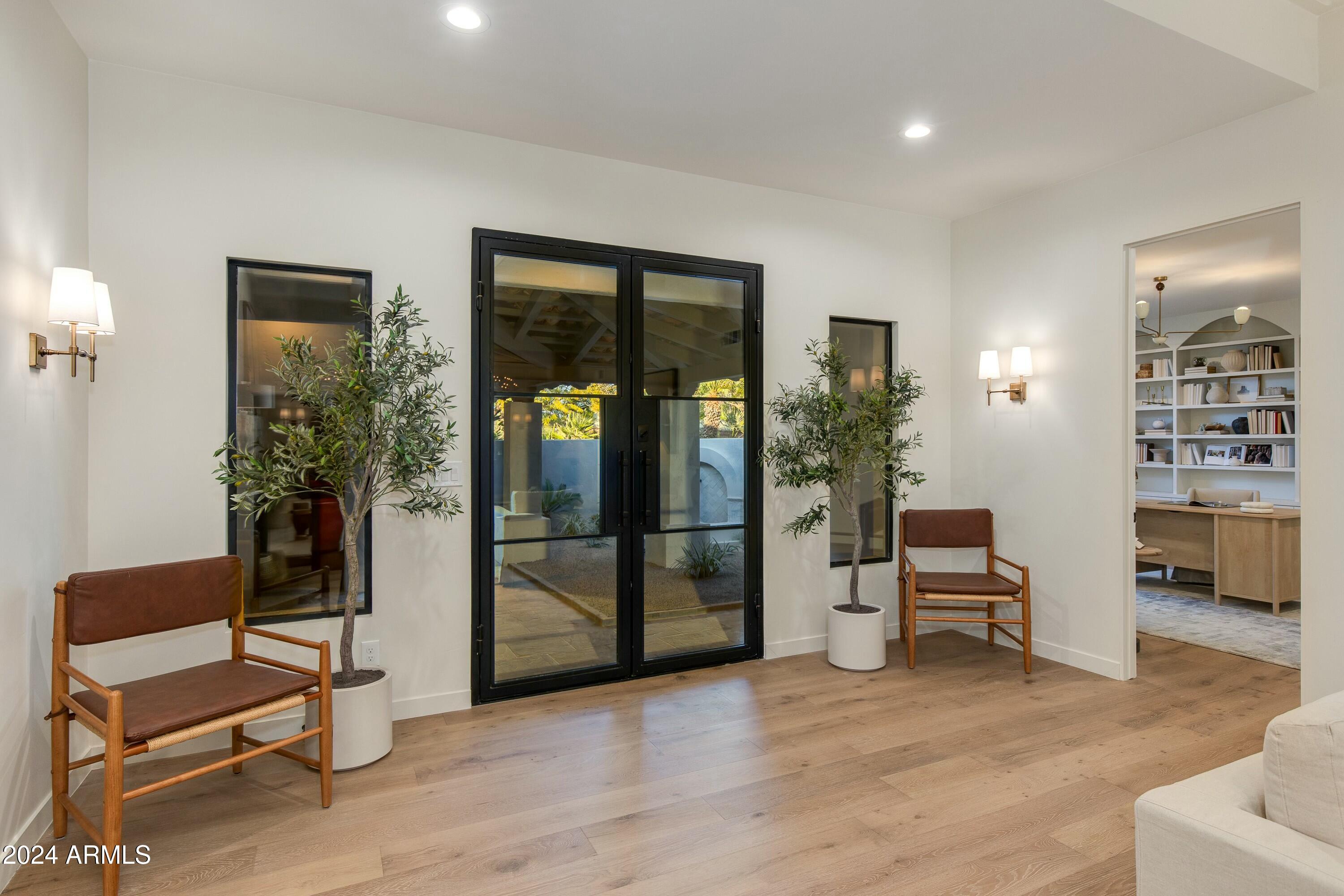 ECHO CANYON - Residential