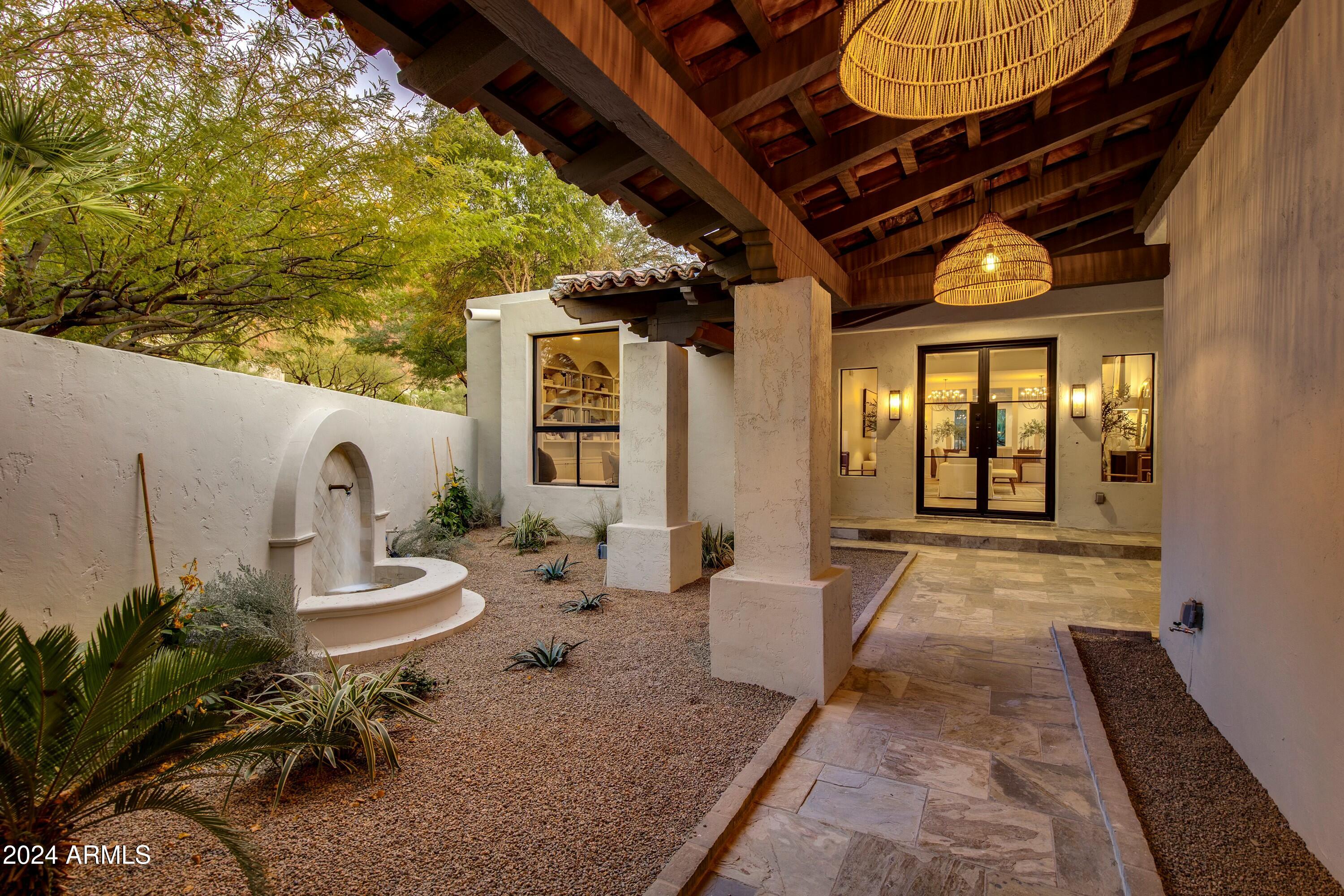 ECHO CANYON - Residential