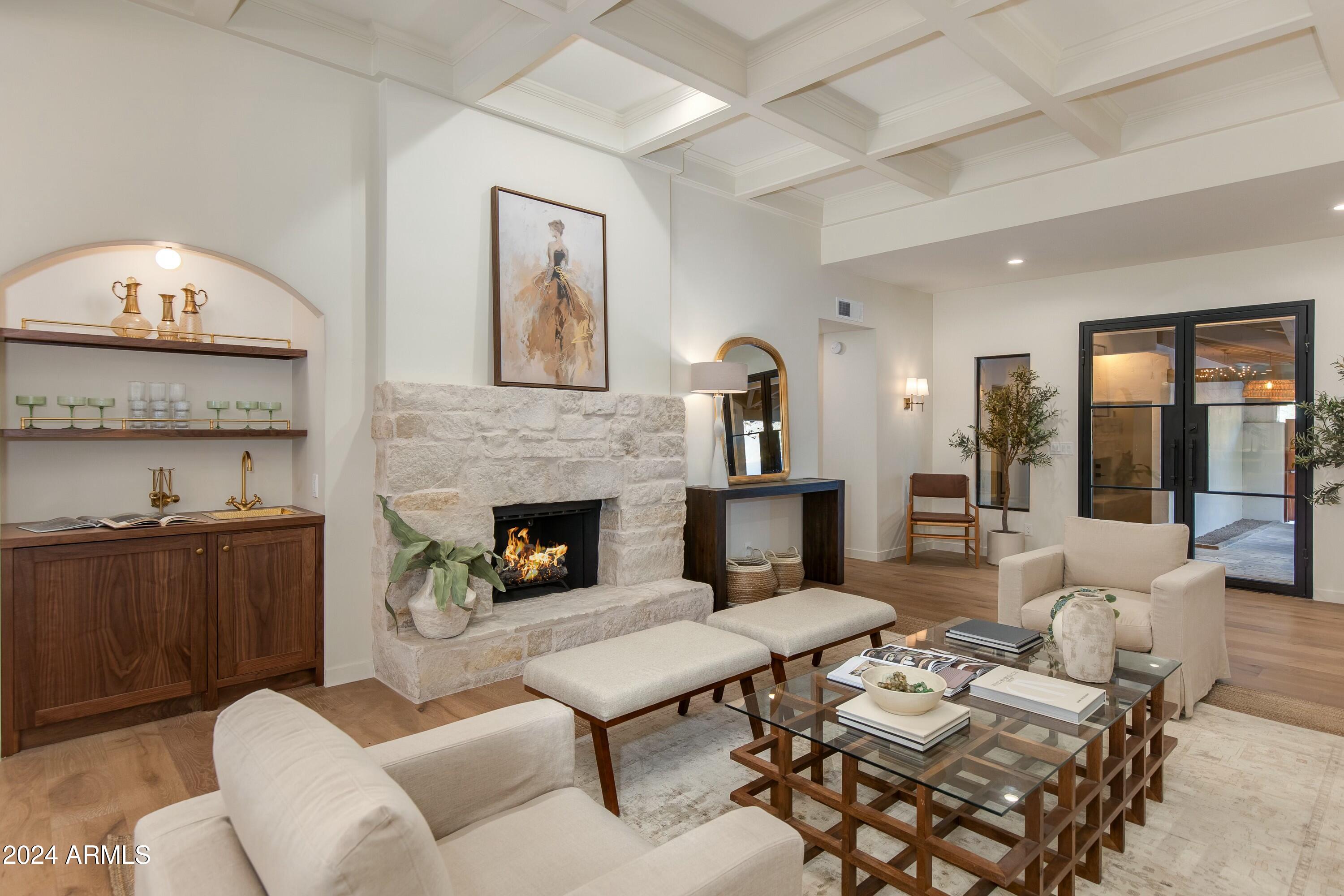 ECHO CANYON - Residential