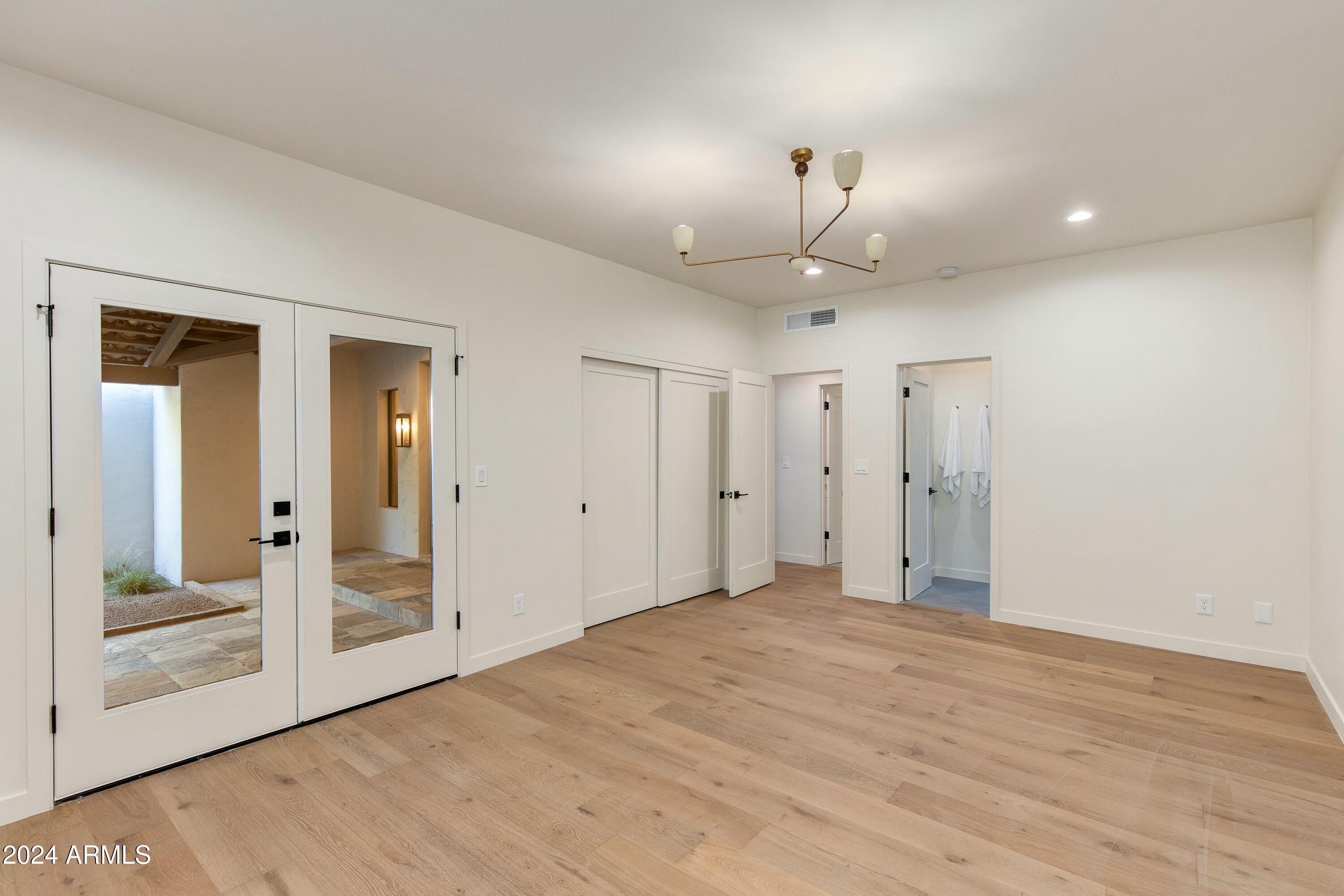 ECHO CANYON - Residential