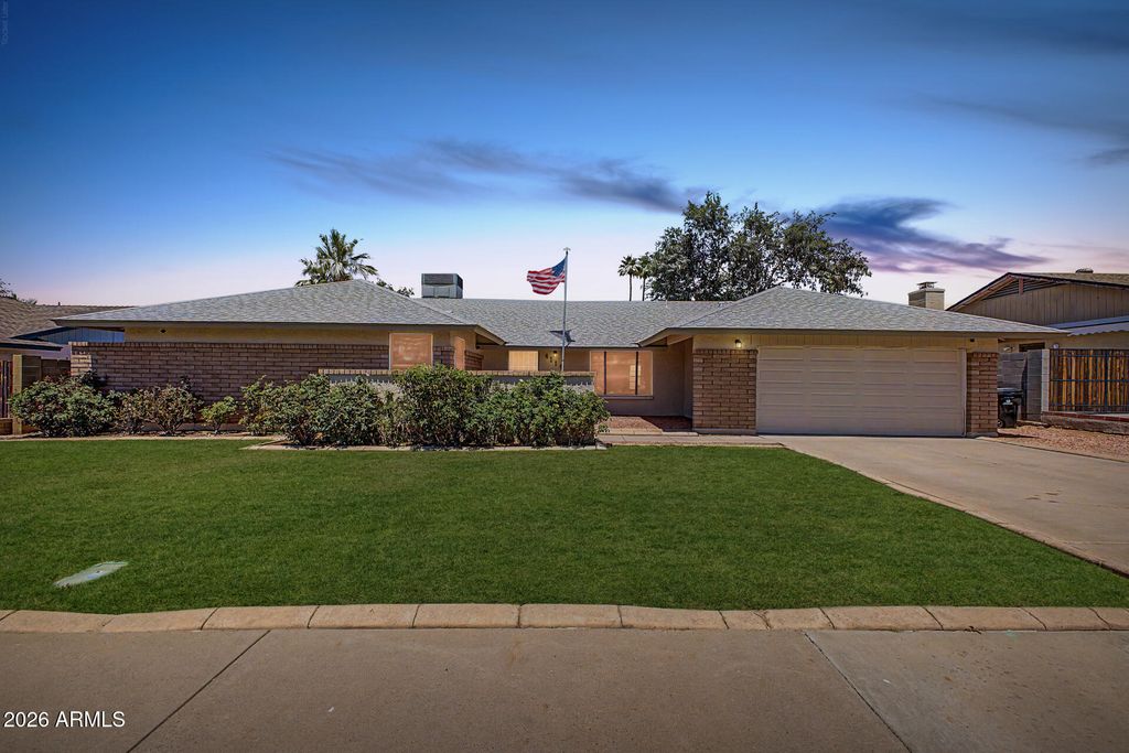 Photo of 4114 W Hartford Avenue, Glendale, AZ 85308 (MLS # 7026934)