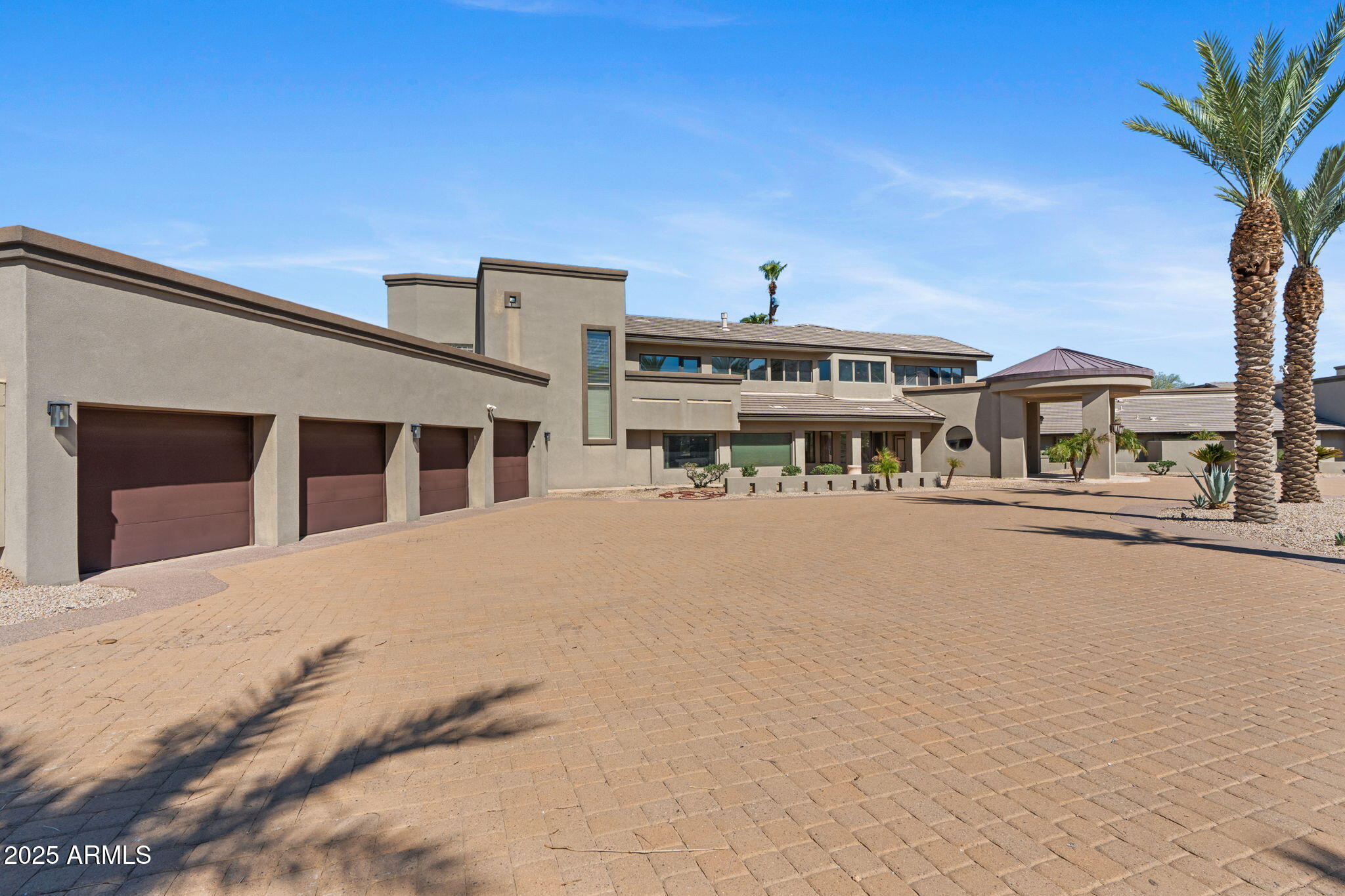 3850 E Sahuaro Boulevard