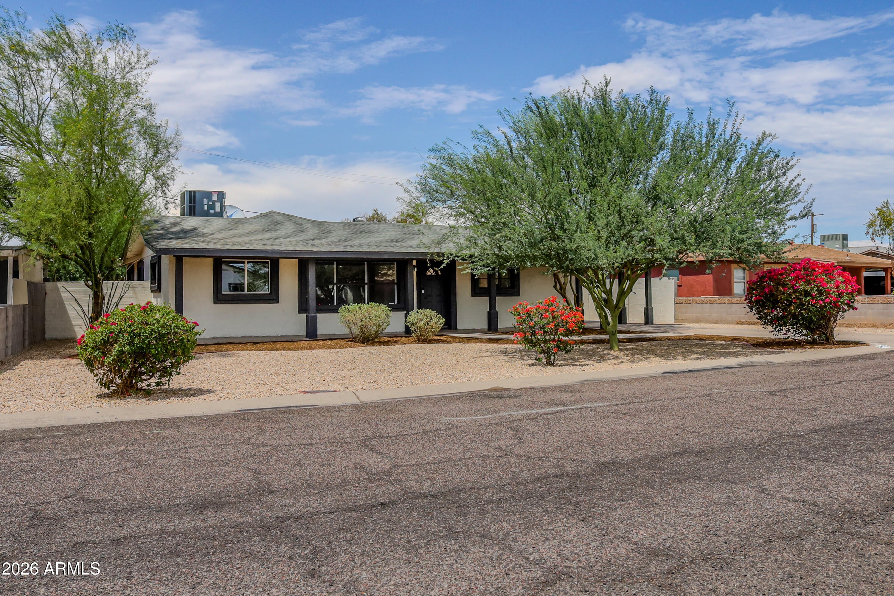 2936 W HIGHLAND Avenue