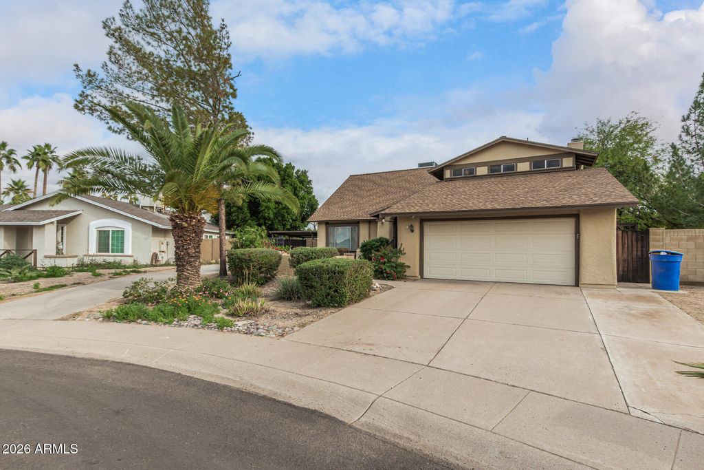 Photo of 47 S Kenneth Place, Chandler, AZ 85226 (MLS # 6965861)
