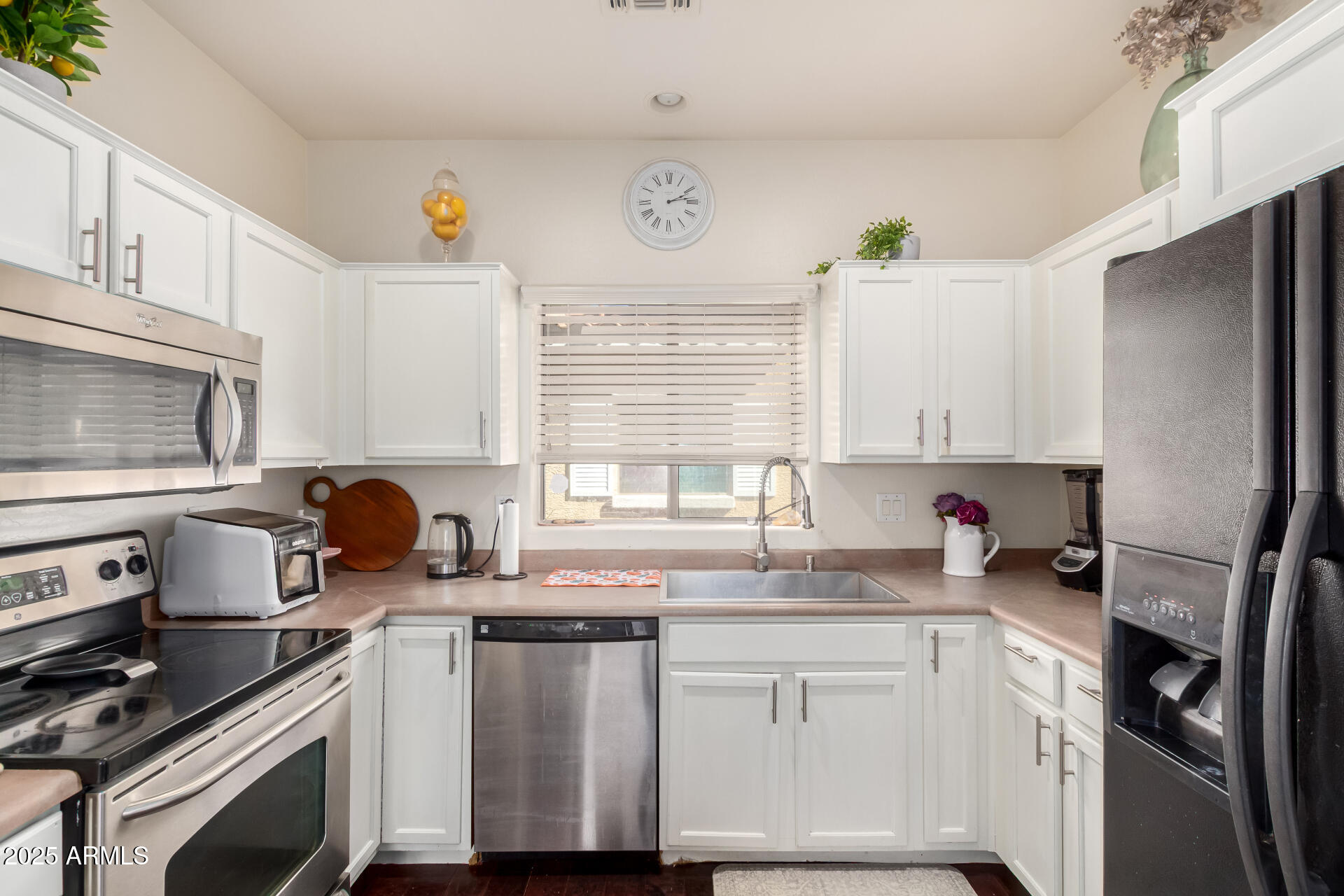 Homes for Sale in Queen Creek Arizona 4 4618 E LAUREL Court