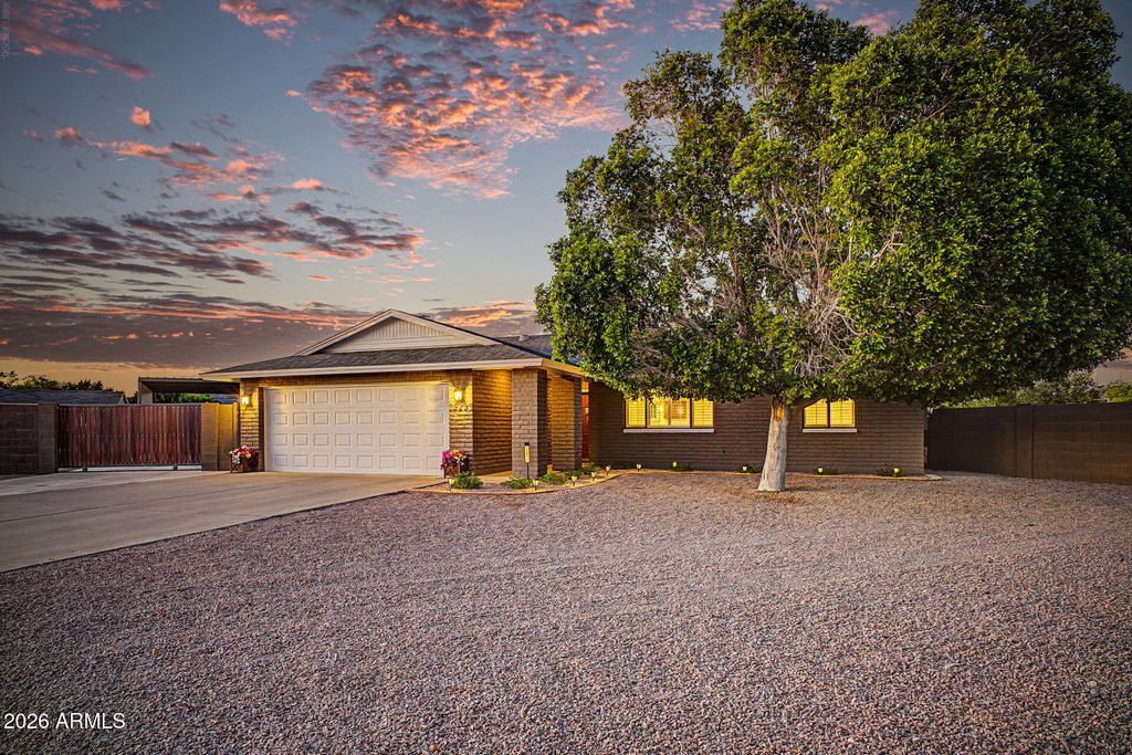 Photo of 23235 N 89th Drive, Peoria, AZ 85383 (MLS # 7050476)