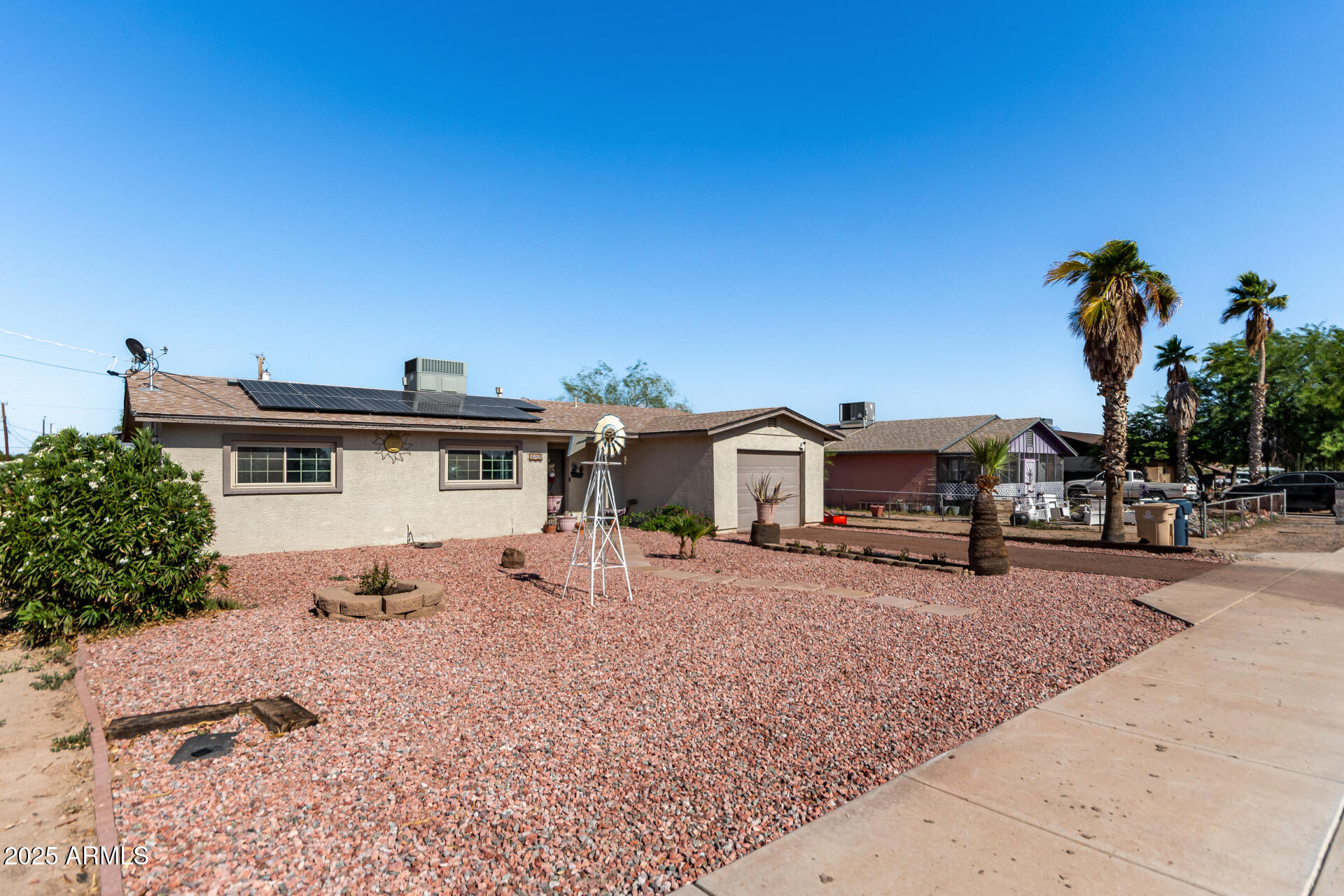 305 4TH Avenue W