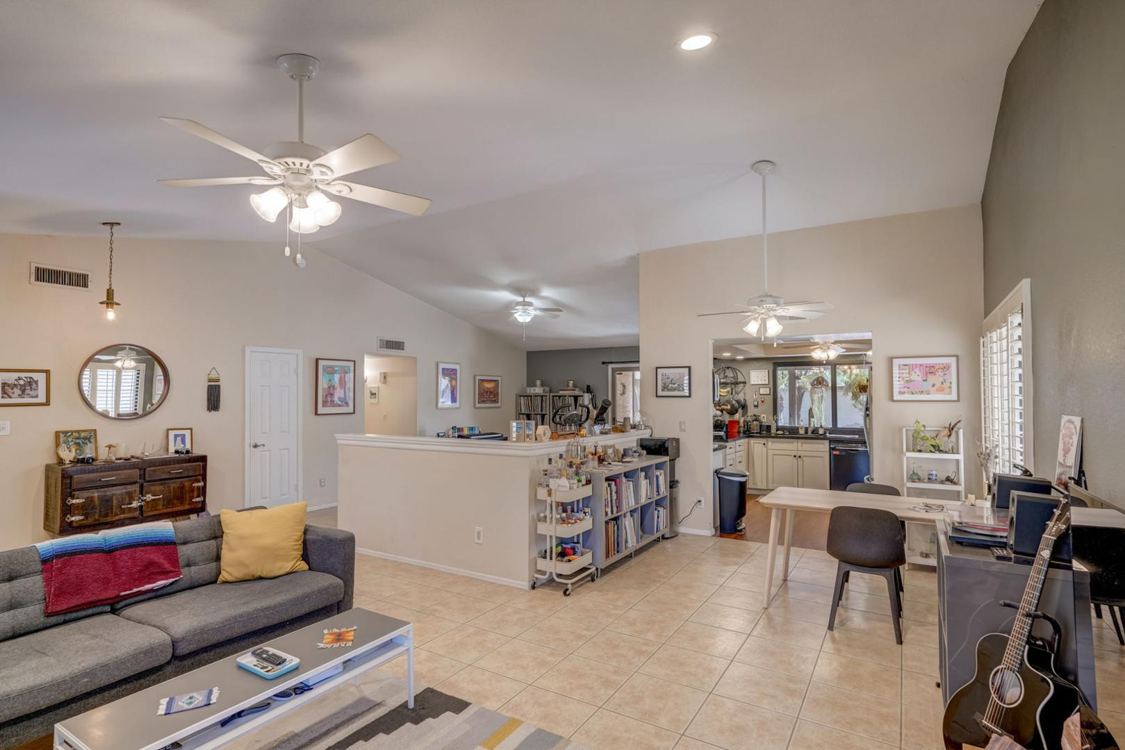 1540 N El Camino Drive