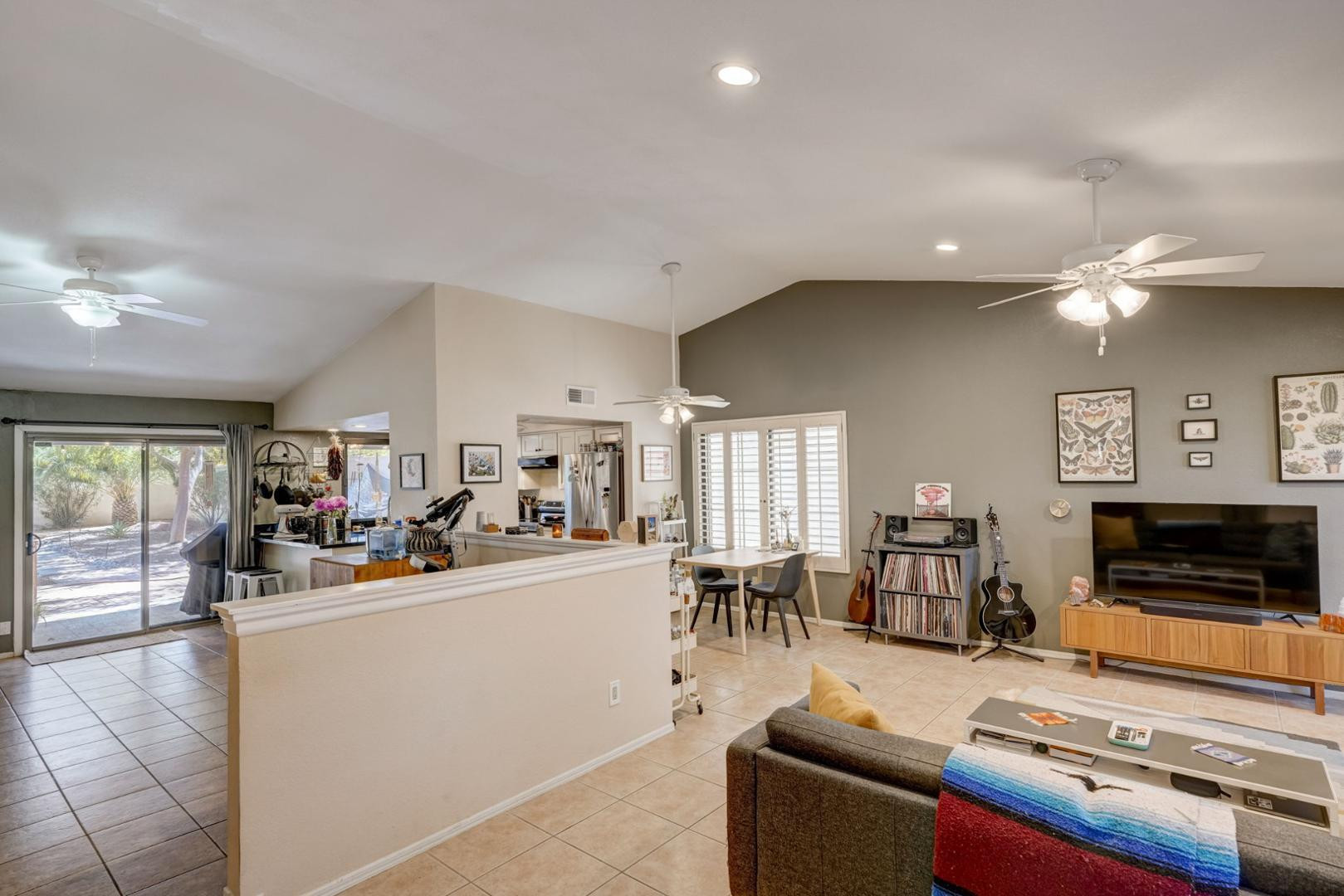 1540 N El Camino Drive