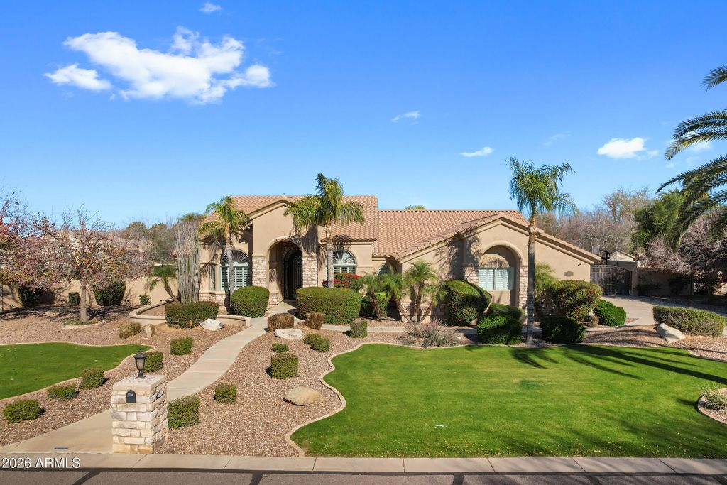 Photo of 2656 E Via Del Arboles, Gilbert, AZ 85298 (MLS # 6969935)