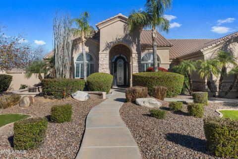 2656 E VIA DEL ARBOLES -- Gilbert AZ 85298