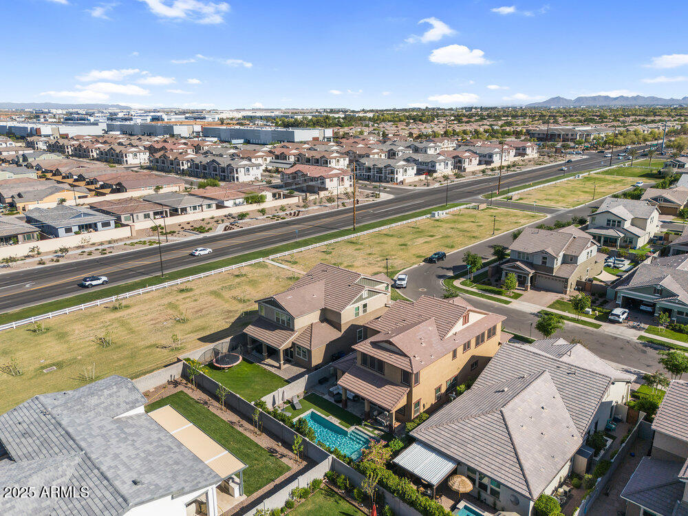 MORRISON RANCH - Residential