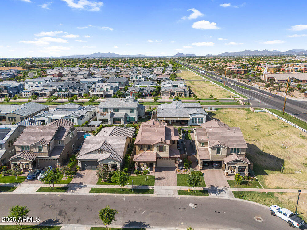 MORRISON RANCH - Residential