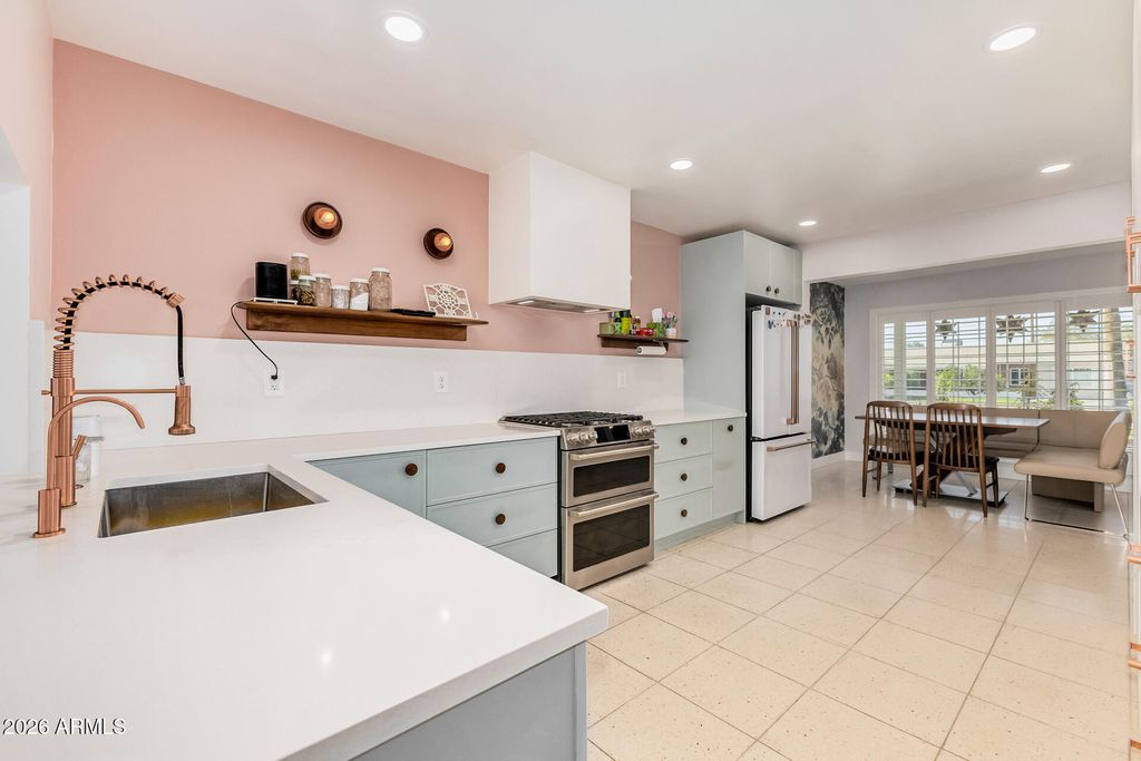 Photo of 6811 N 11th Place, Phoenix, AZ 85014 (MLS # 7001199)