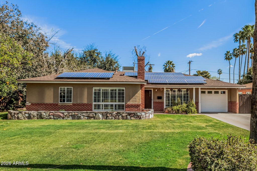 Photo of 6811 N 11th Place, Phoenix, AZ 85014 (MLS # 7001199)