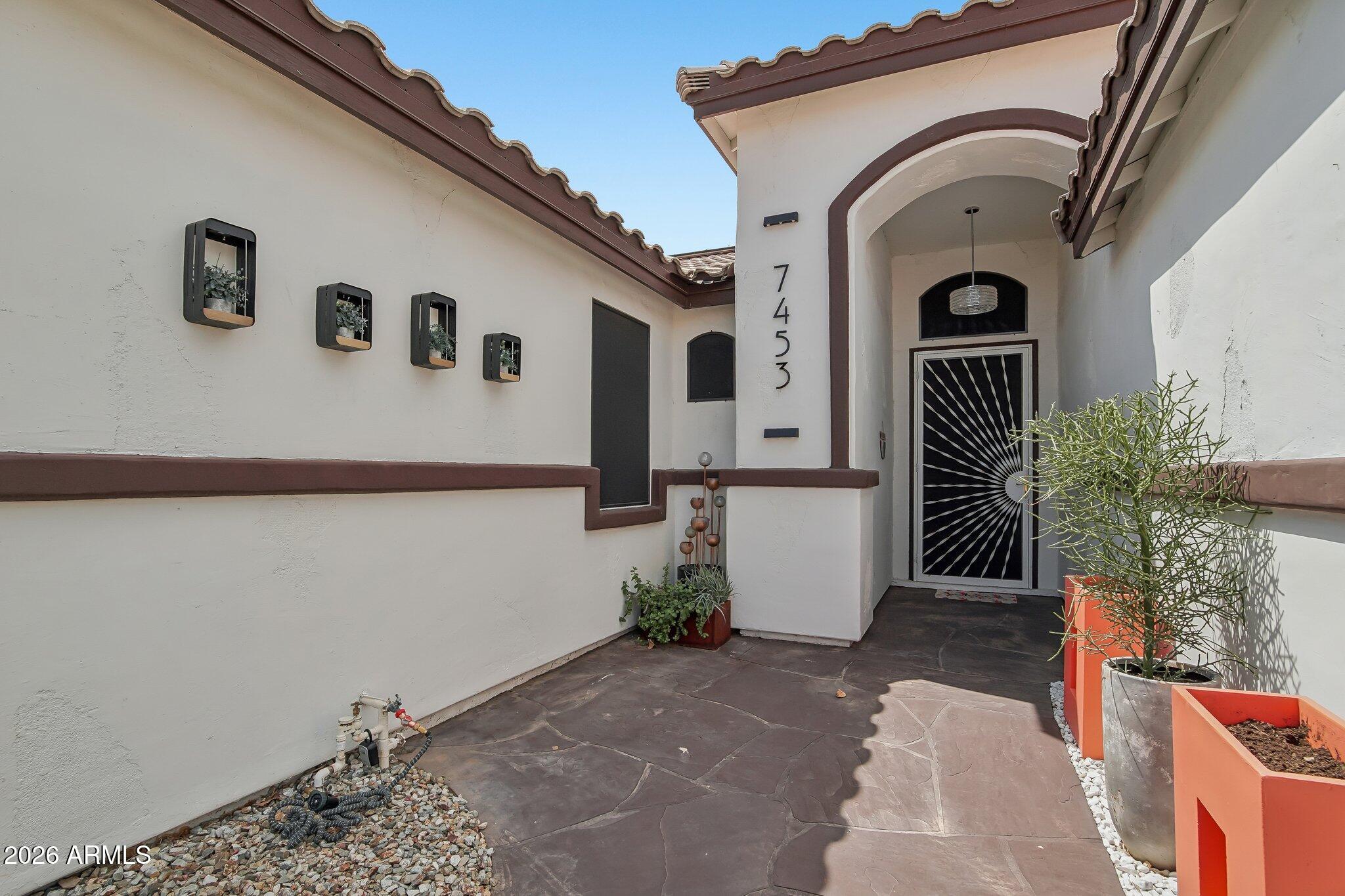 7453 W PARAISO Drive