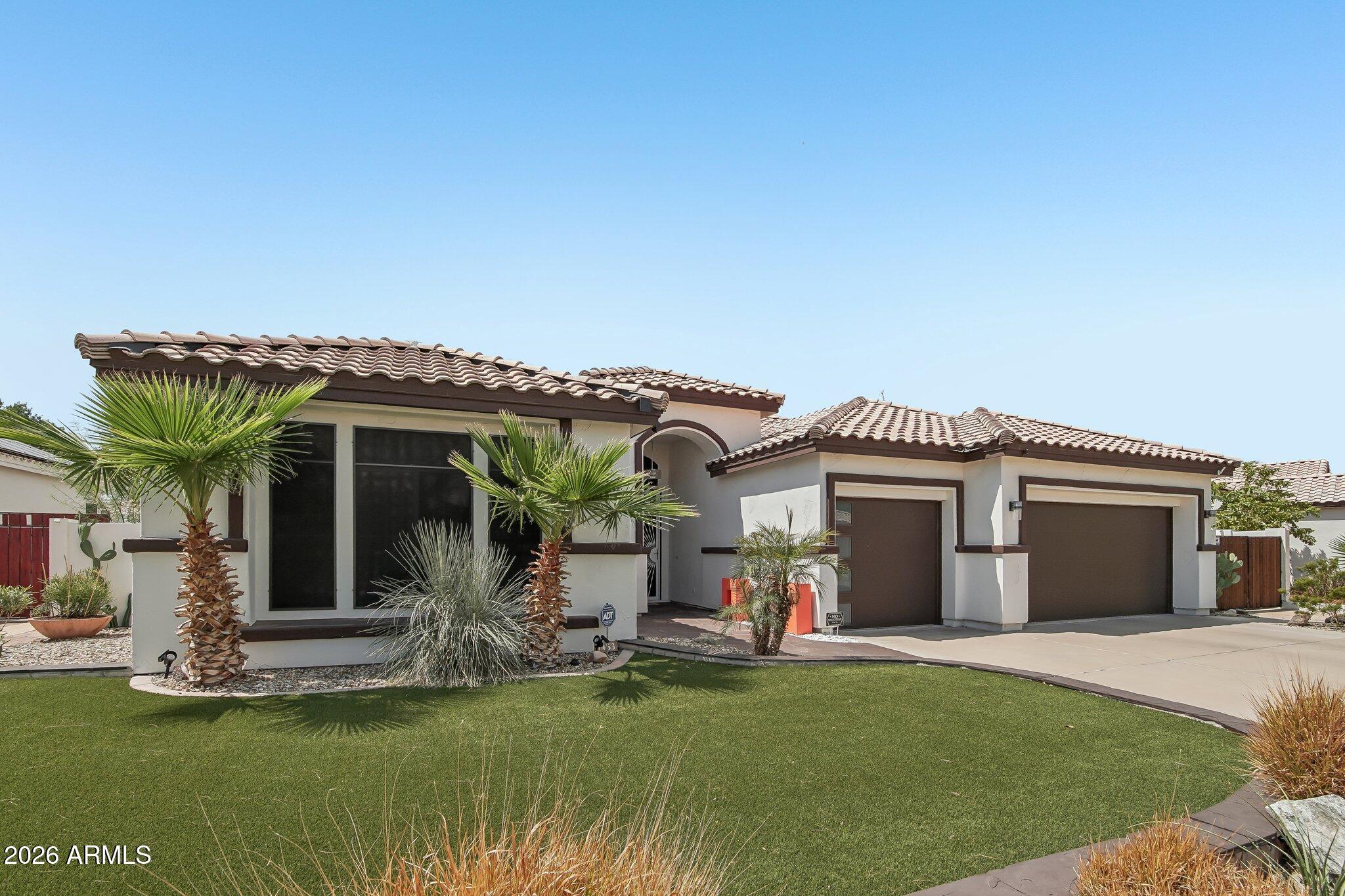 7453 W PARAISO Drive
