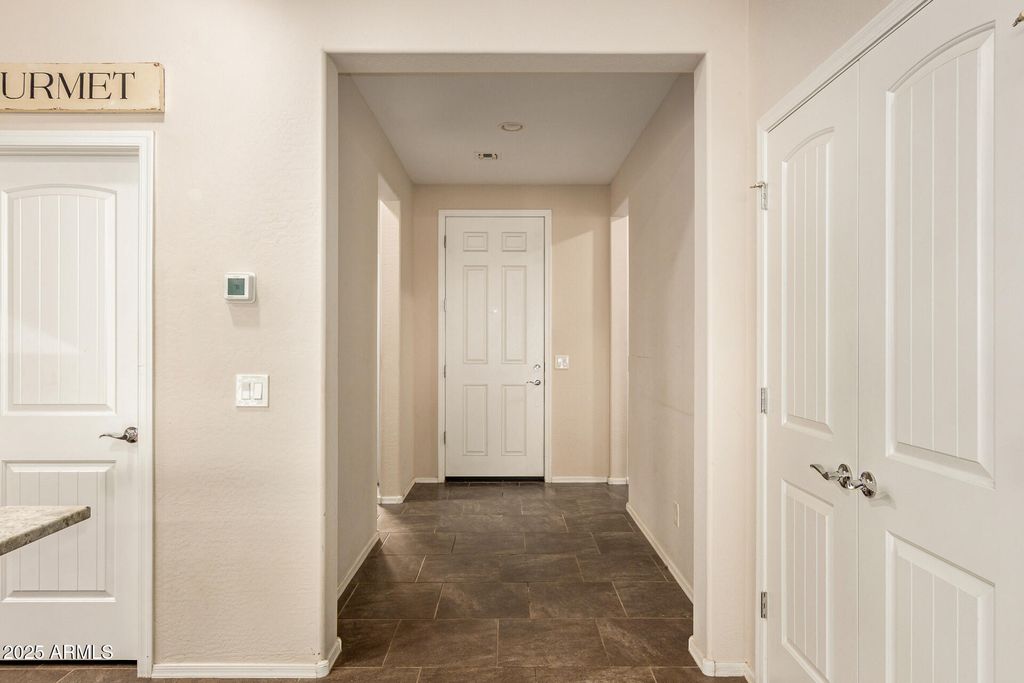 Photo of 800 W Danish Red Trail, San Tan Valley, AZ 85143 (MLS # 6933365)