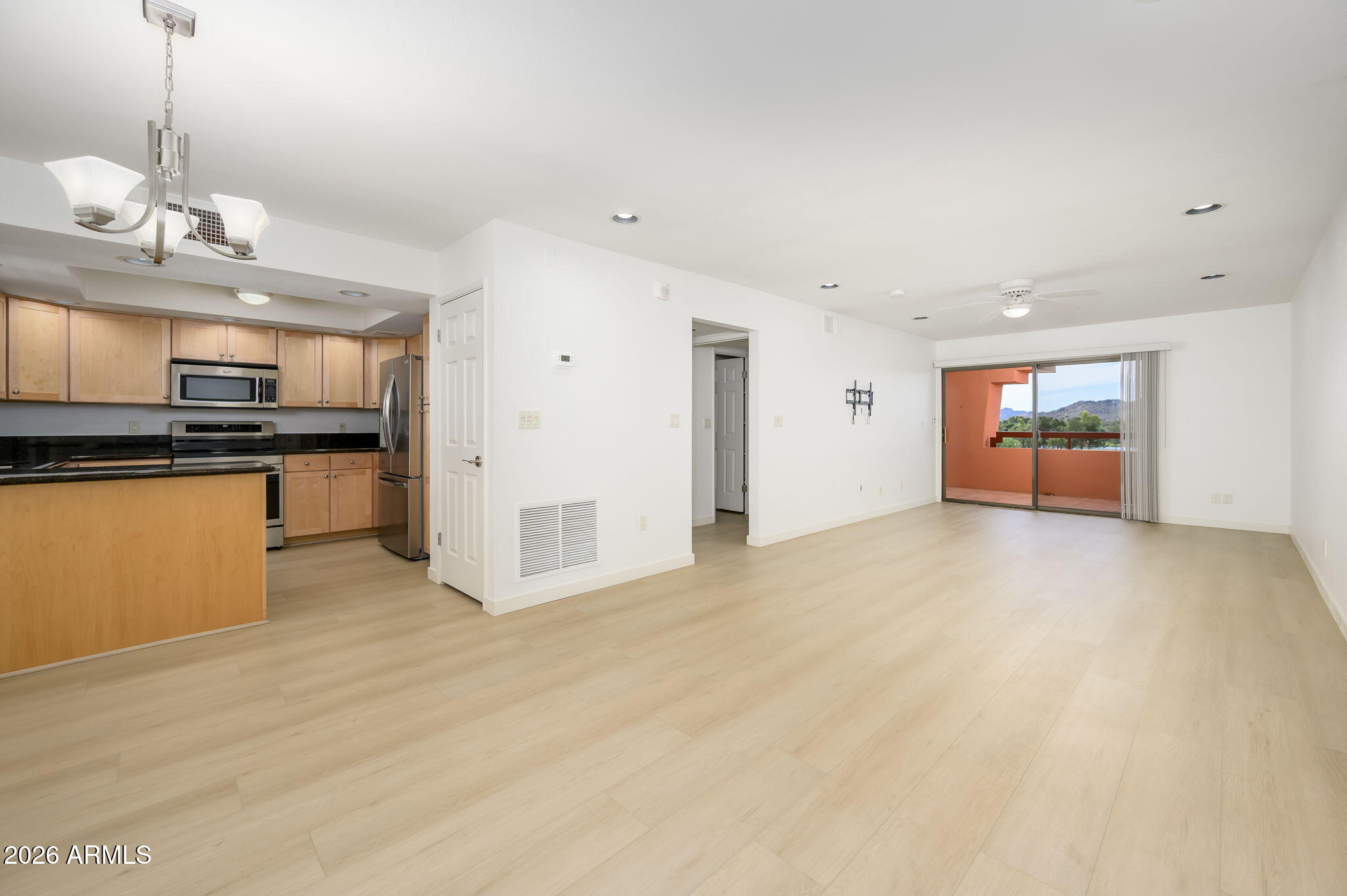 12212 N PARADISE VILLAGE Parkway S 452