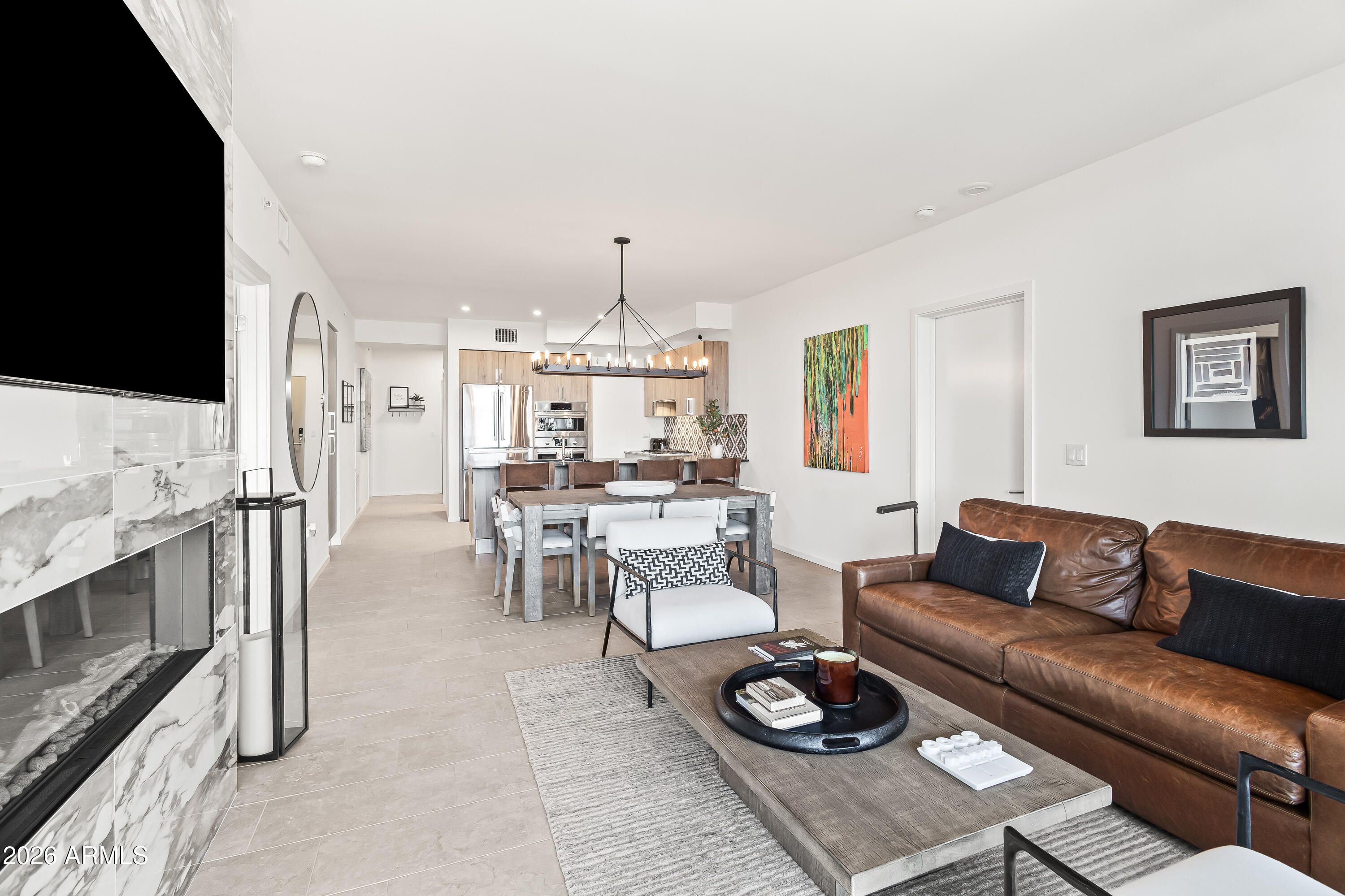 7180 E KIERLAND Boulevard 811