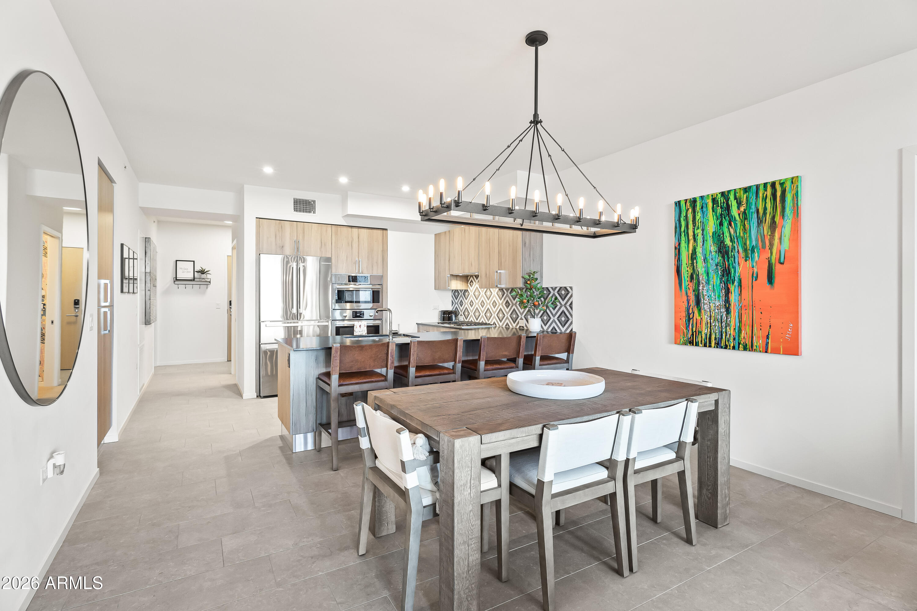 7180 E KIERLAND Boulevard 811