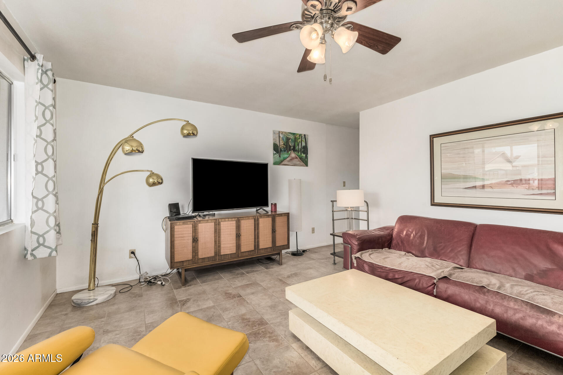 3919 W EL CAMINITO Drive