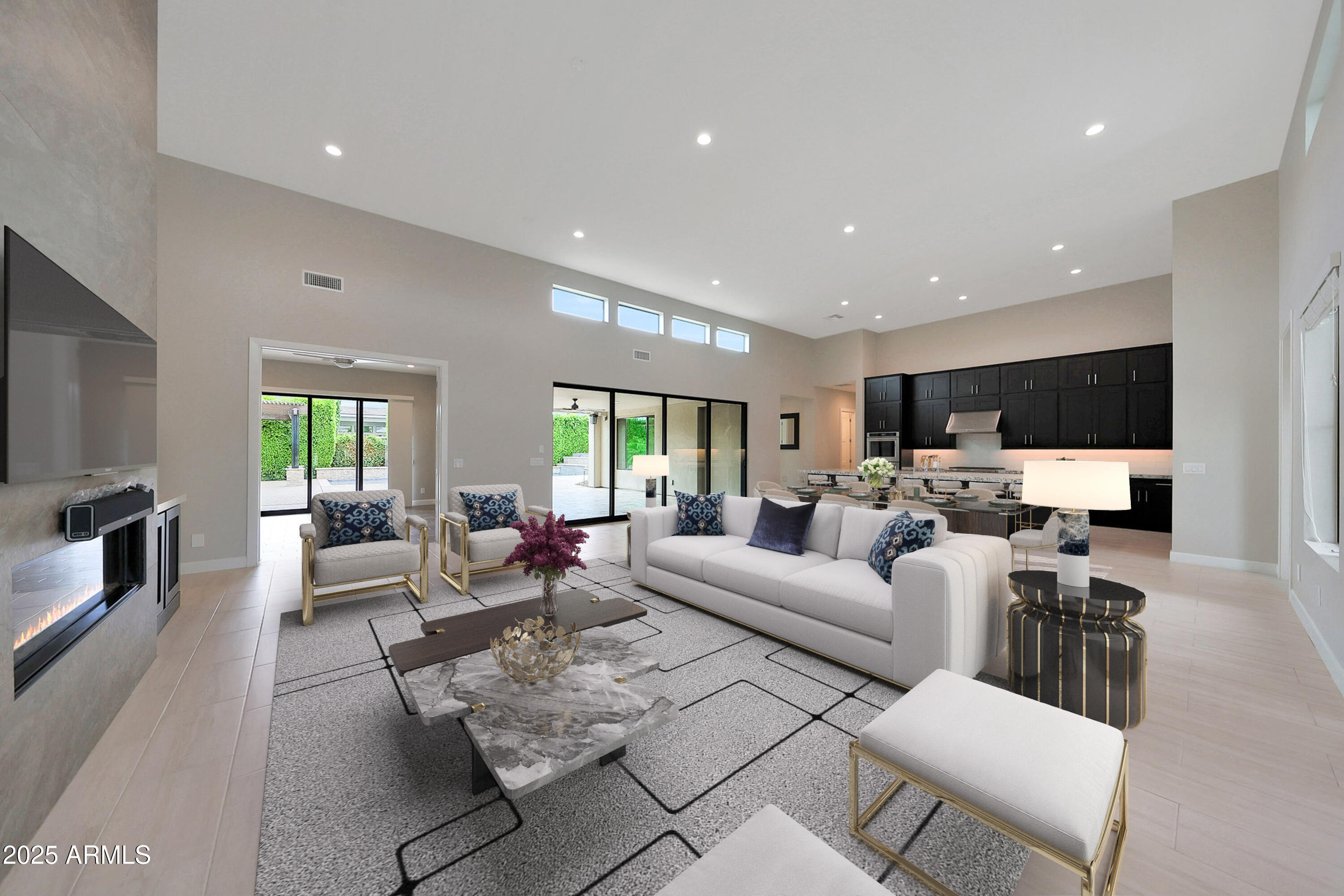 2735 E Kingbird Drive