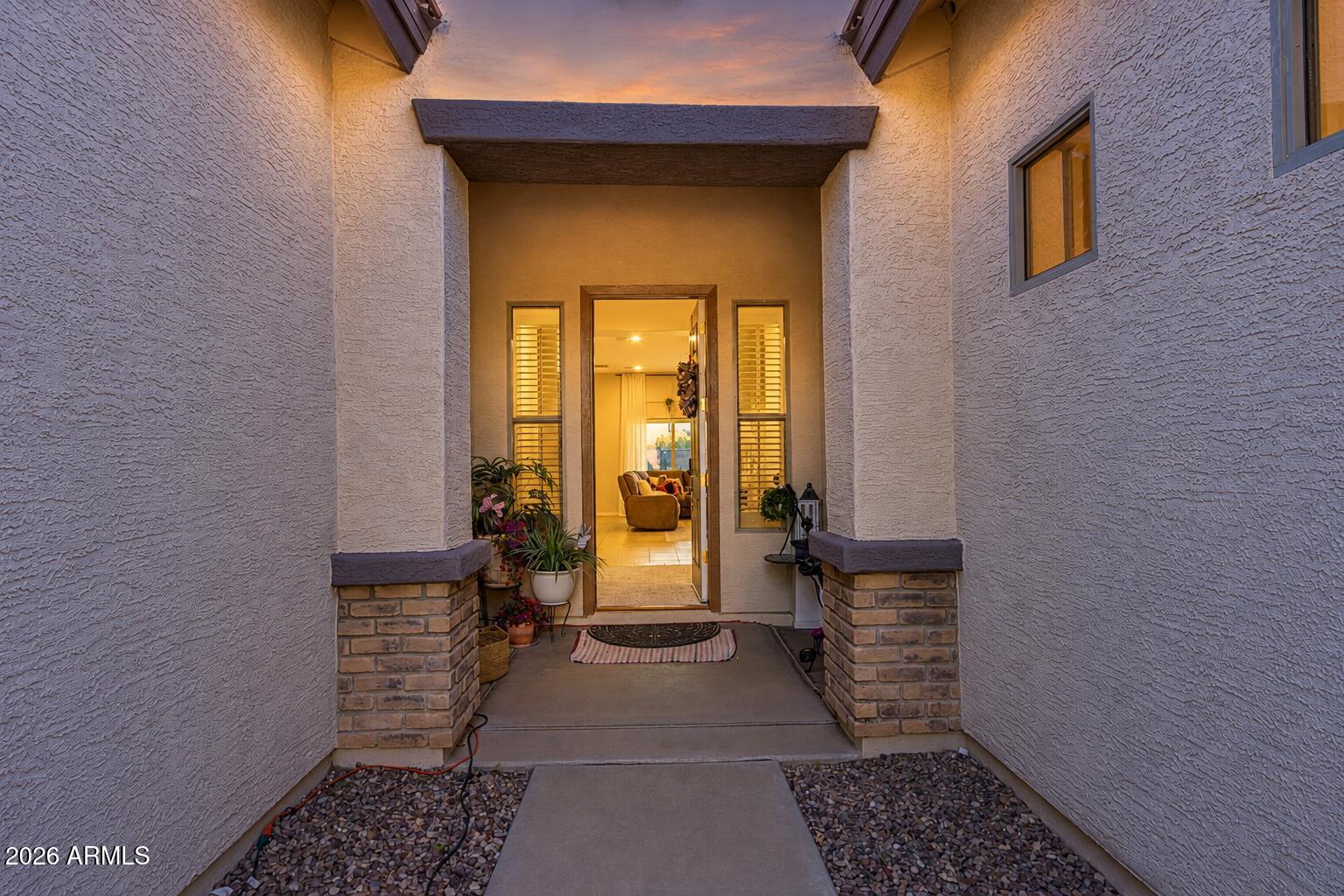 2422 W CLEARVIEW Trail
