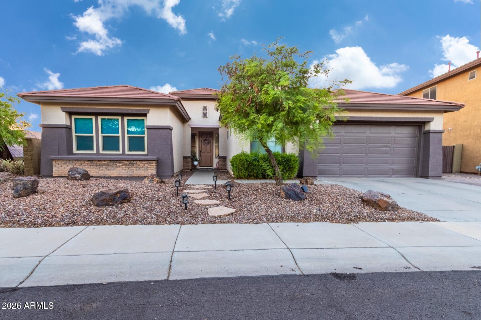 2422 W CLEARVIEW Trail