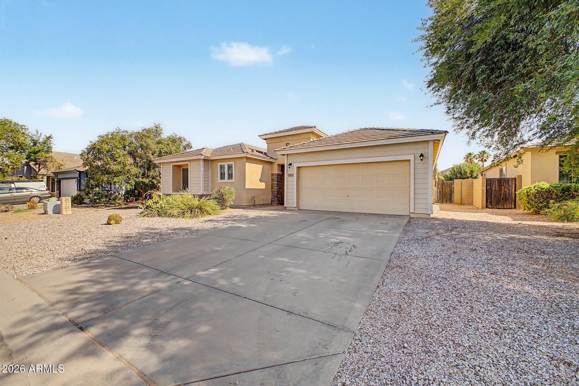 2465 W QUICK DRAW Way