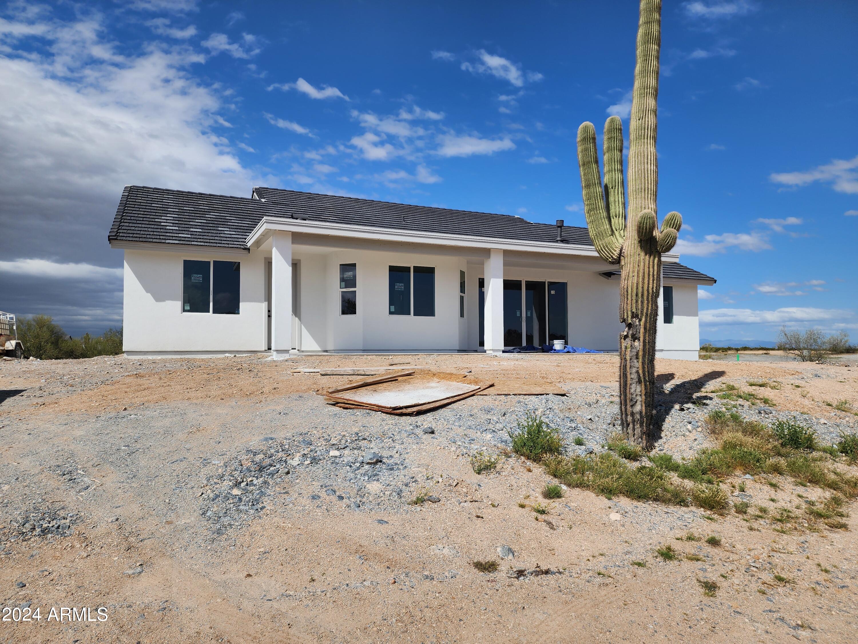 5059 W ADOBE DAM Drive