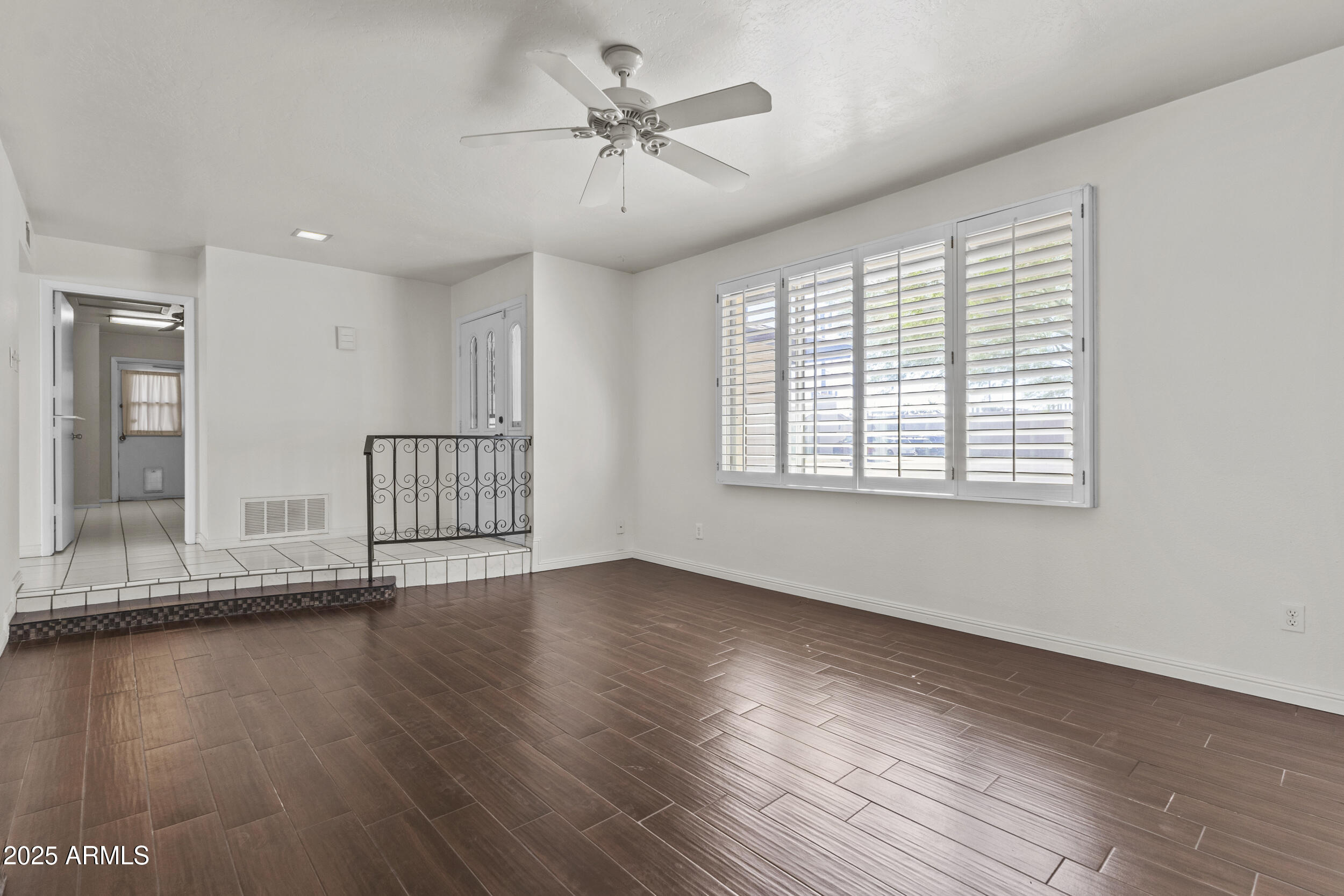 8740 E AMELIA Avenue