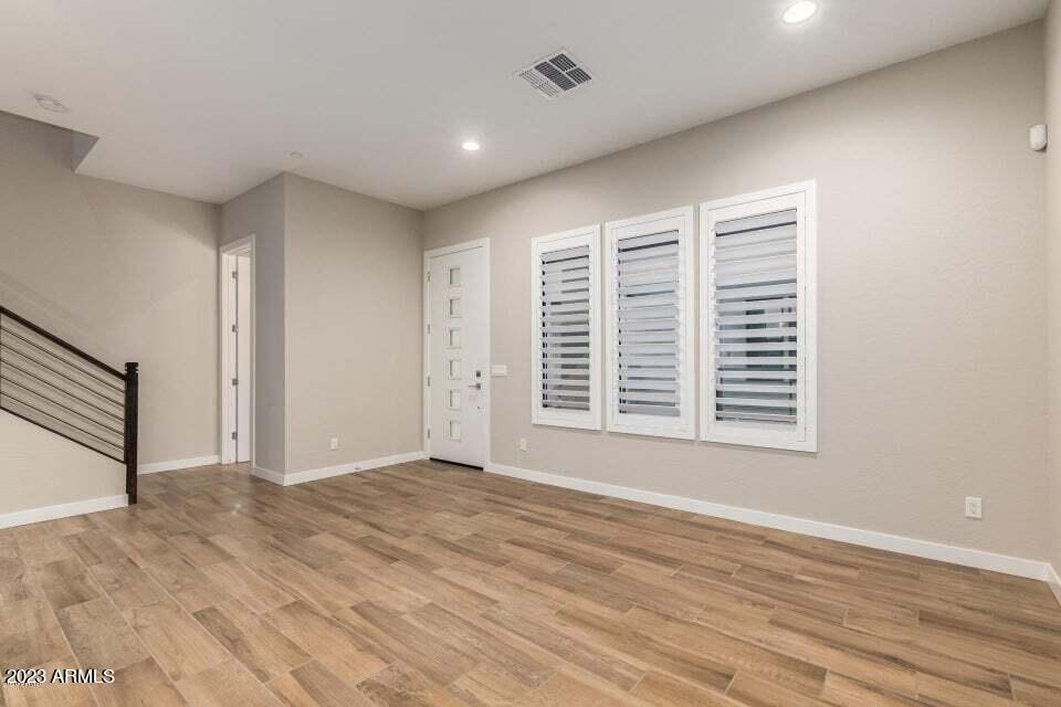 8340 E McDonald Drive Unit 1002