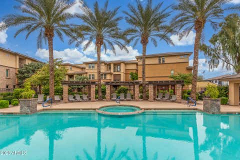 Photo of 17850 N 68th Street #2088, Phoenix, AZ 85054 (MLS # 6966474)