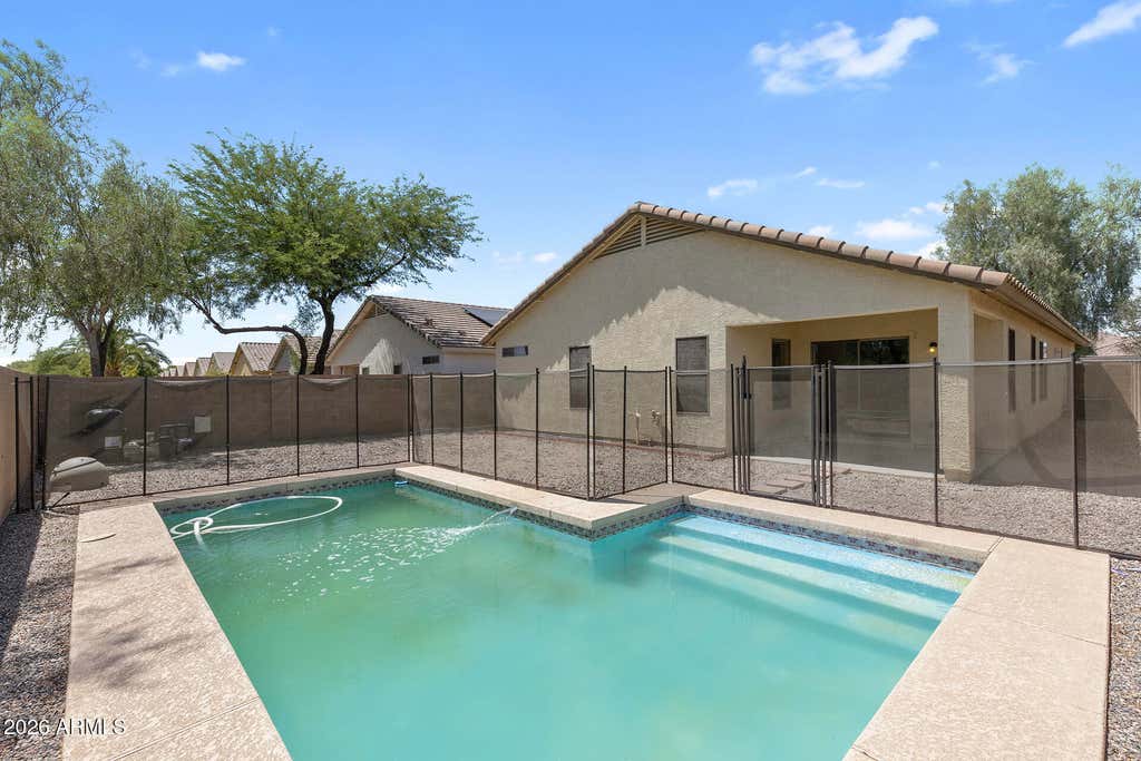 Photo of 375 W Gascon Road, San Tan Valley, AZ 85143 (MLS # 7046106)