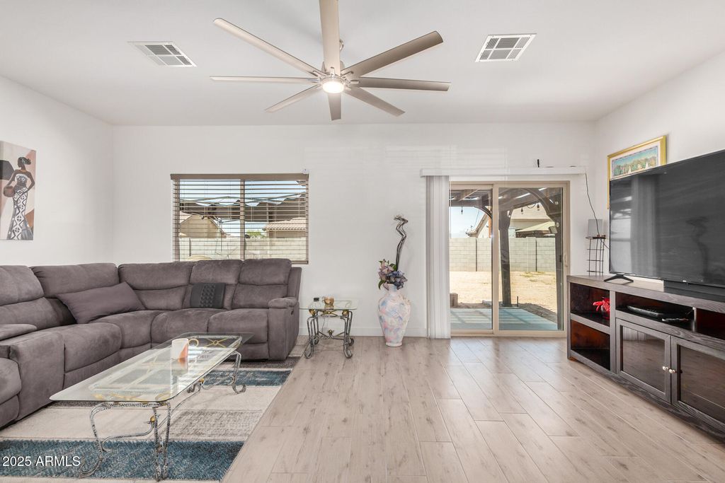 Photo of 5614 E Red Bird Lane, San Tan Valley, AZ 85140 (MLS # 6977917)