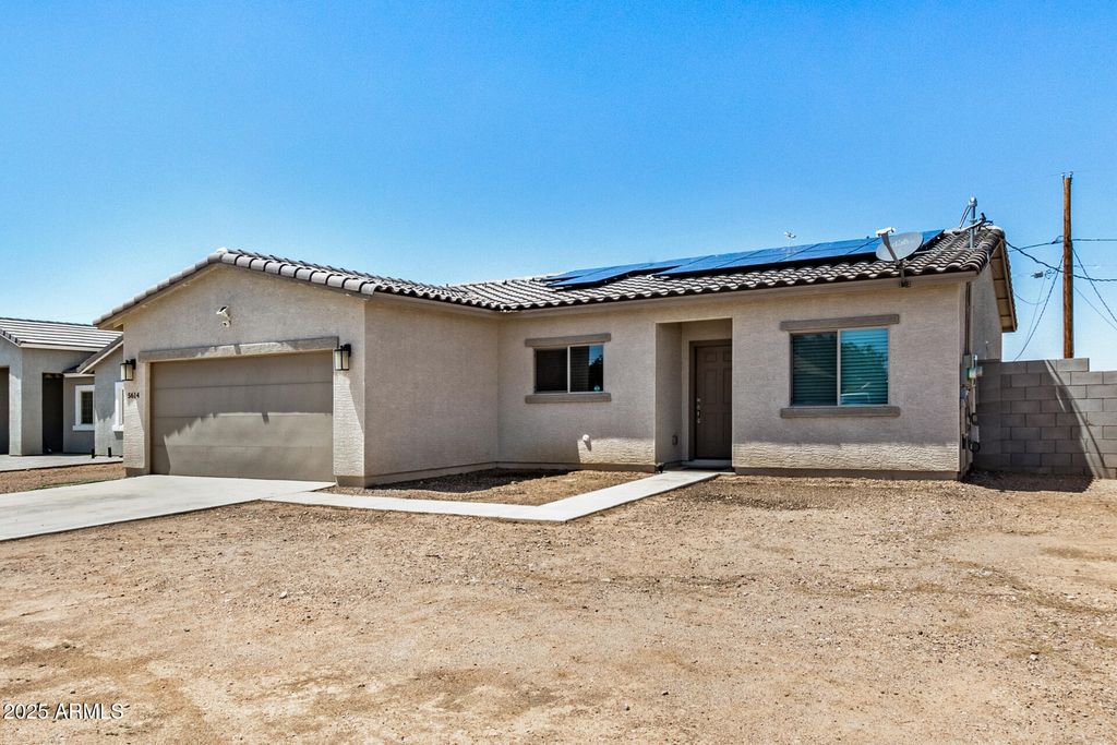 Photo of 5614 E Red Bird Lane, San Tan Valley, AZ 85140 (MLS # 6977917)