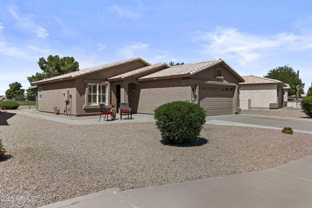 Photo of 6200 S Windstream Place, Chandler, AZ 85249 (MLS # 6920814)