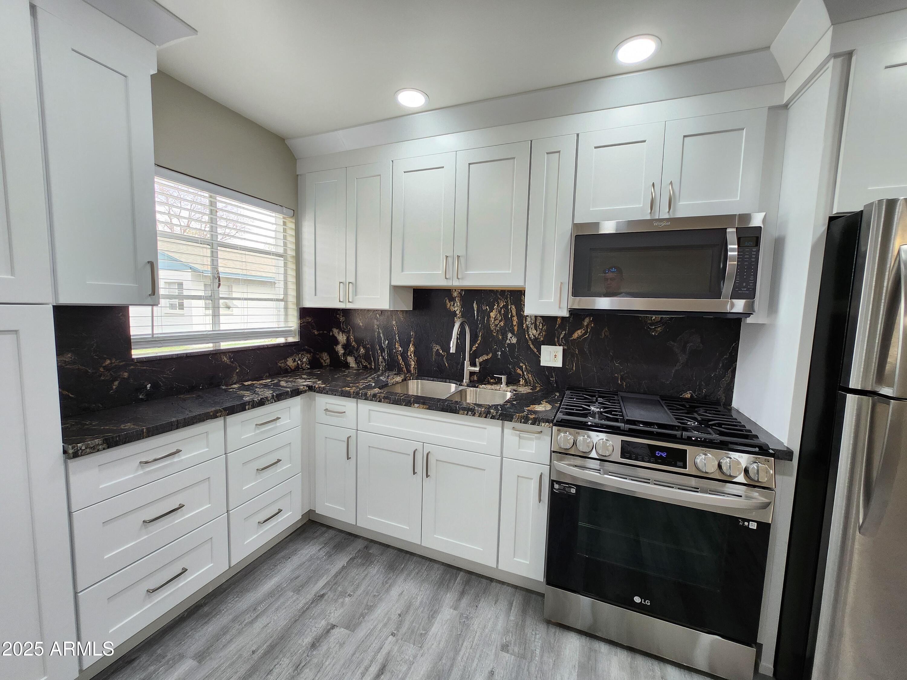 2945 N 19TH Avenue 78
