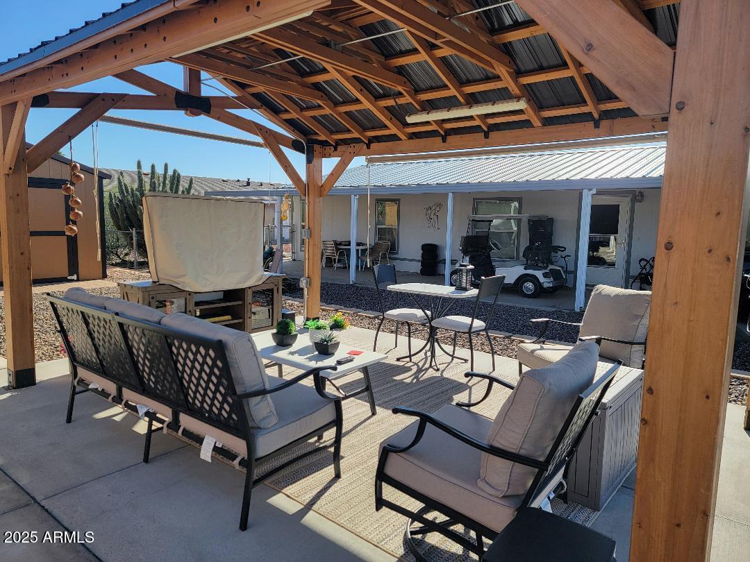 3727 N INDIANA Avenue