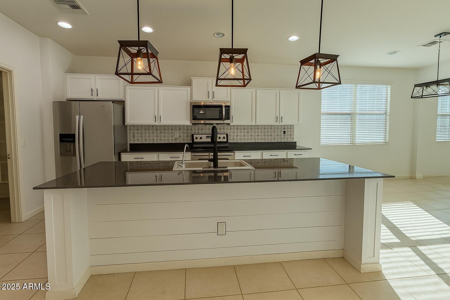 23649 W WATKINS Street