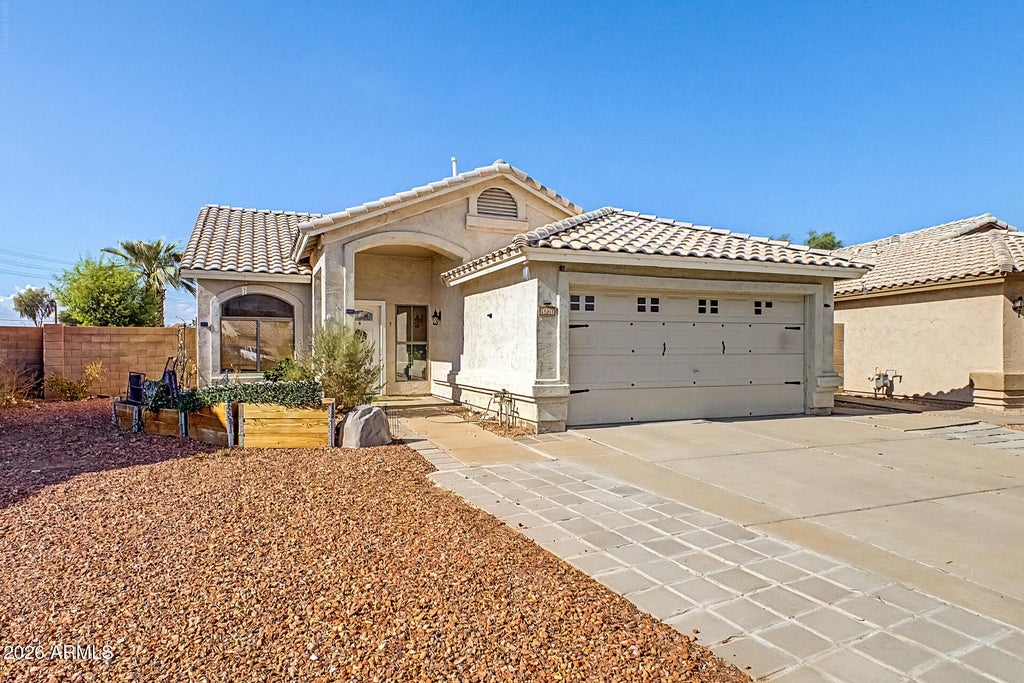 Photo of 8270 W Voltaire Avenue, Peoria, AZ 85381 (MLS # 7079888)