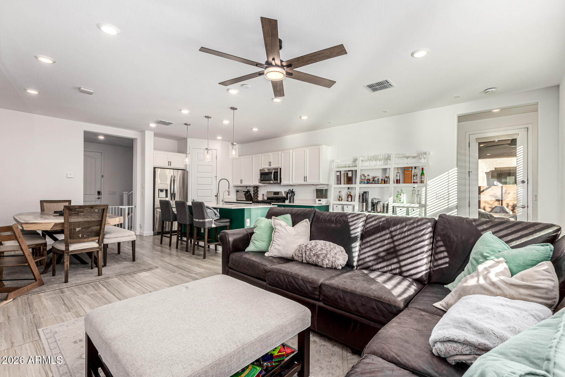 1173 E NEWLAND Drive