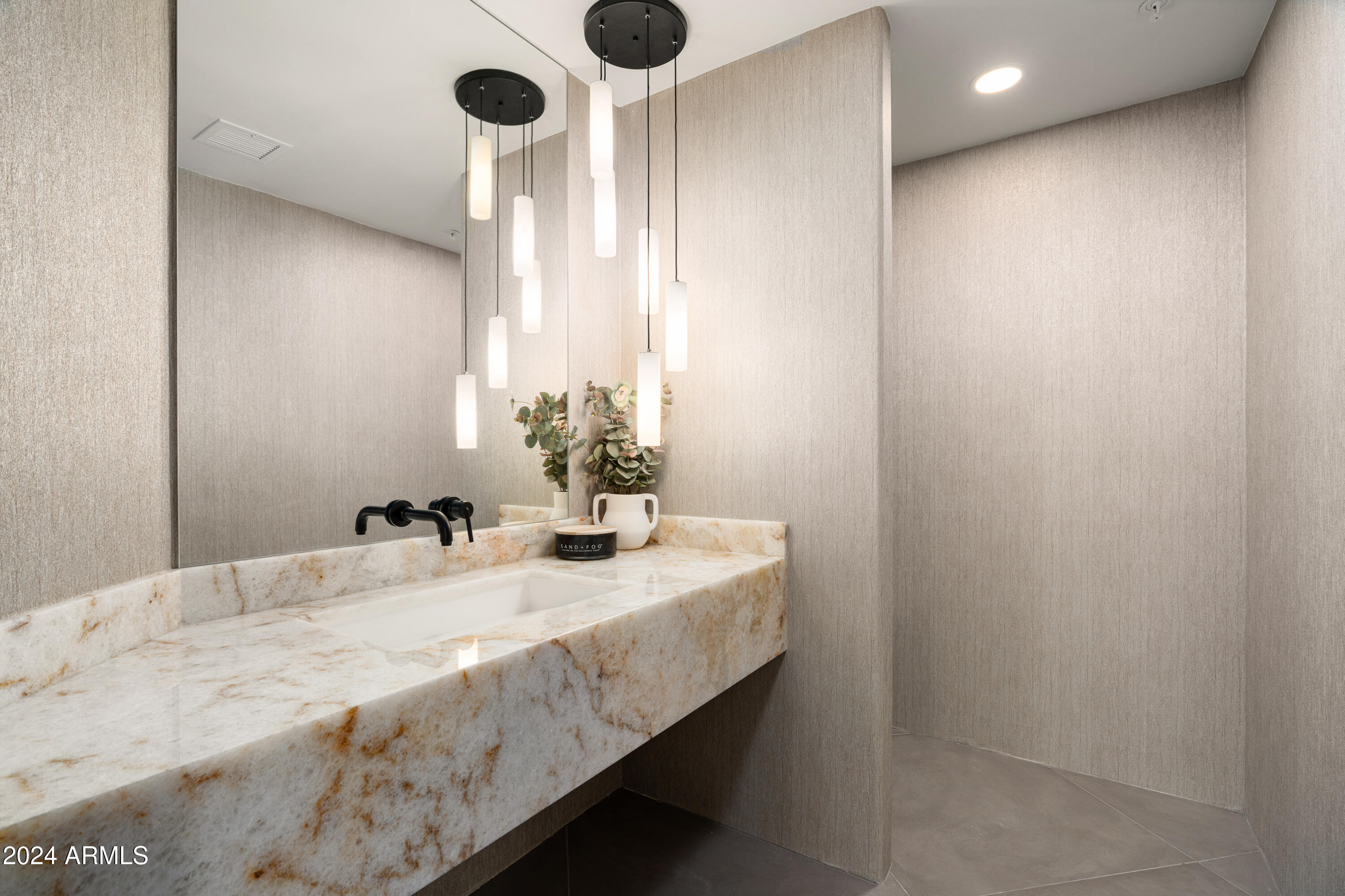 DESERT MOUNTAIN PHASE 2 UNIT 20 - Residential