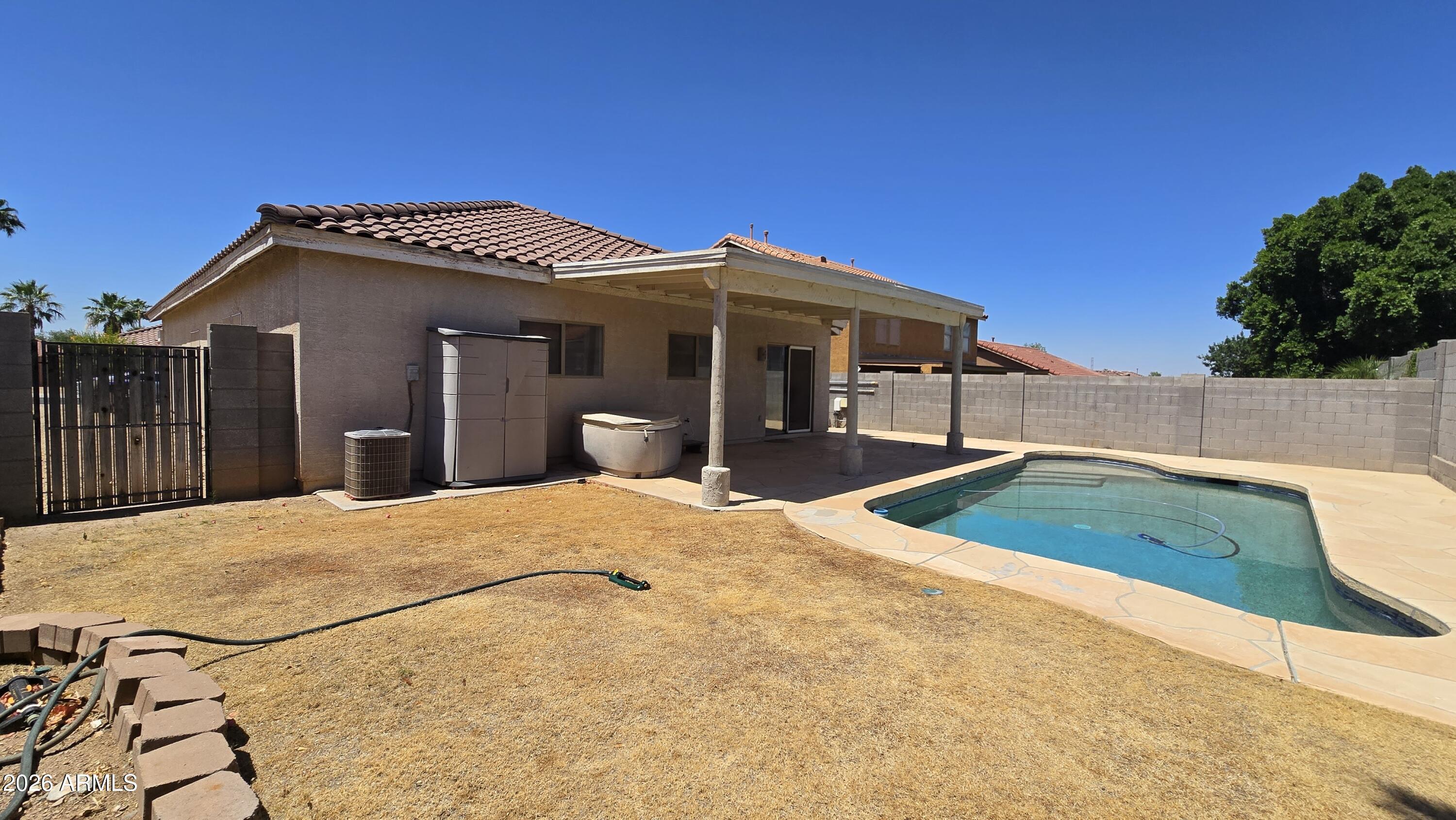 10554 W Louise Drive