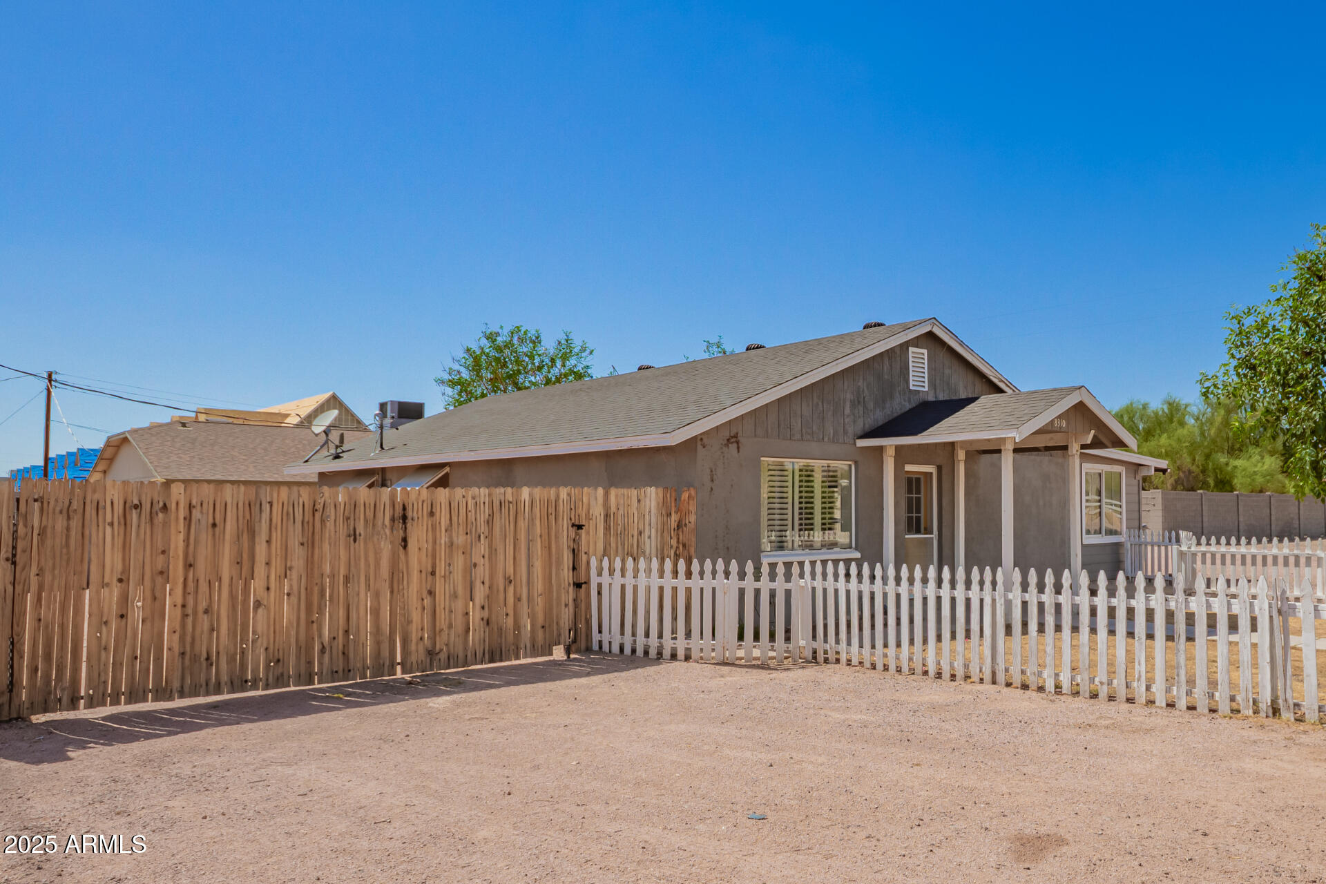 8310 E UNIVERSITY Drive