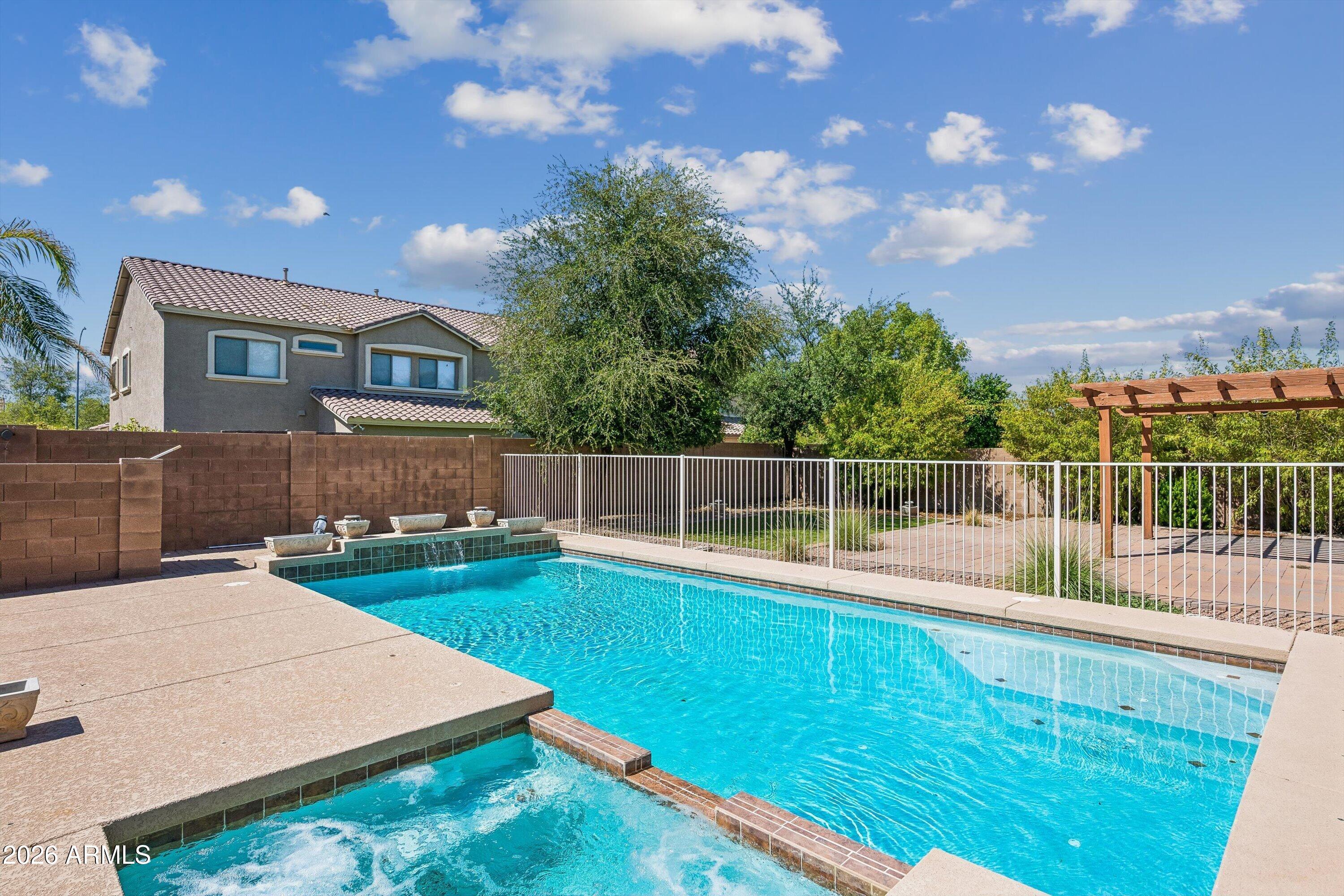 4133 E WESTCHESTER Drive
