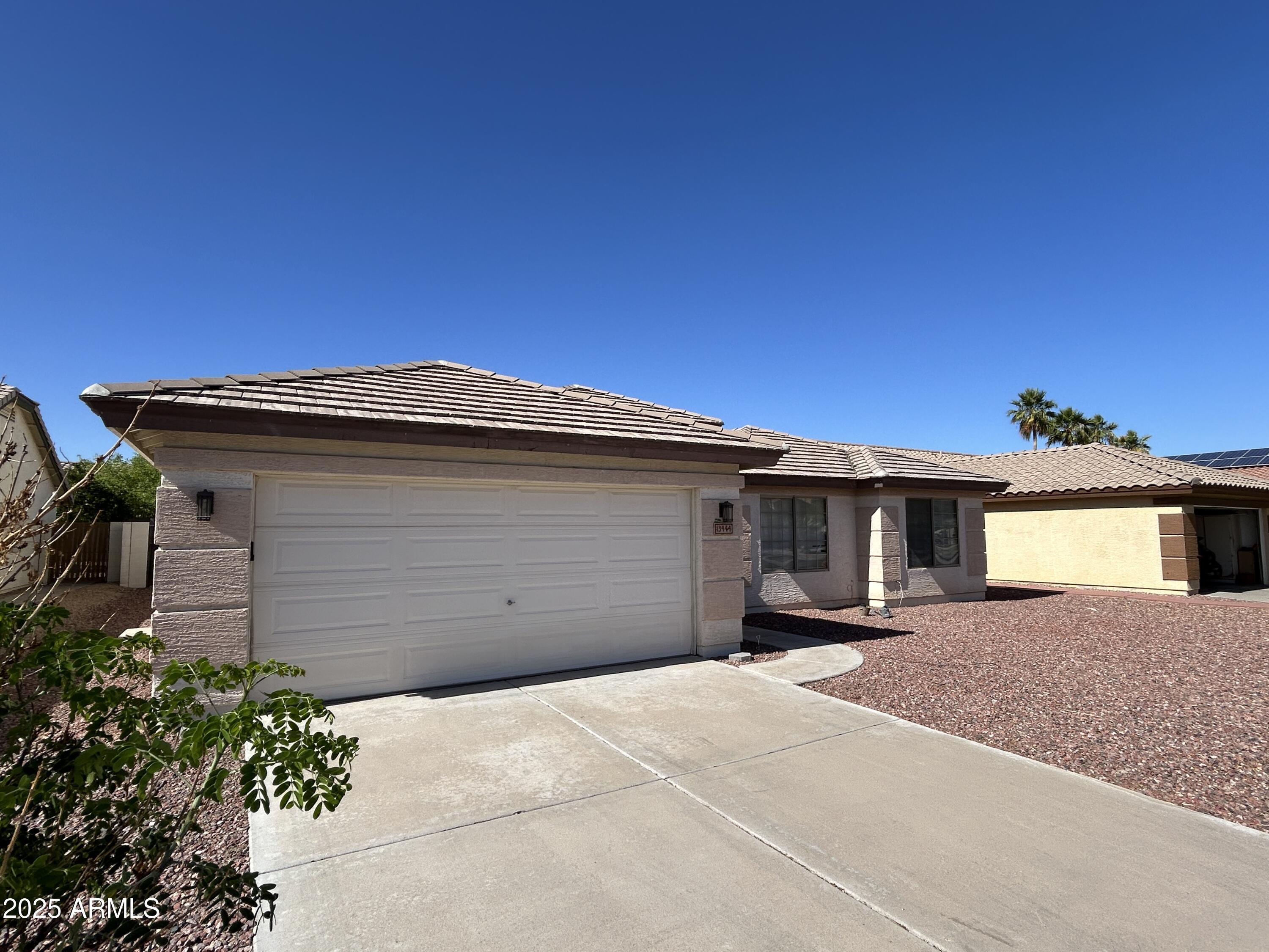 13444 W PARADISE Lane