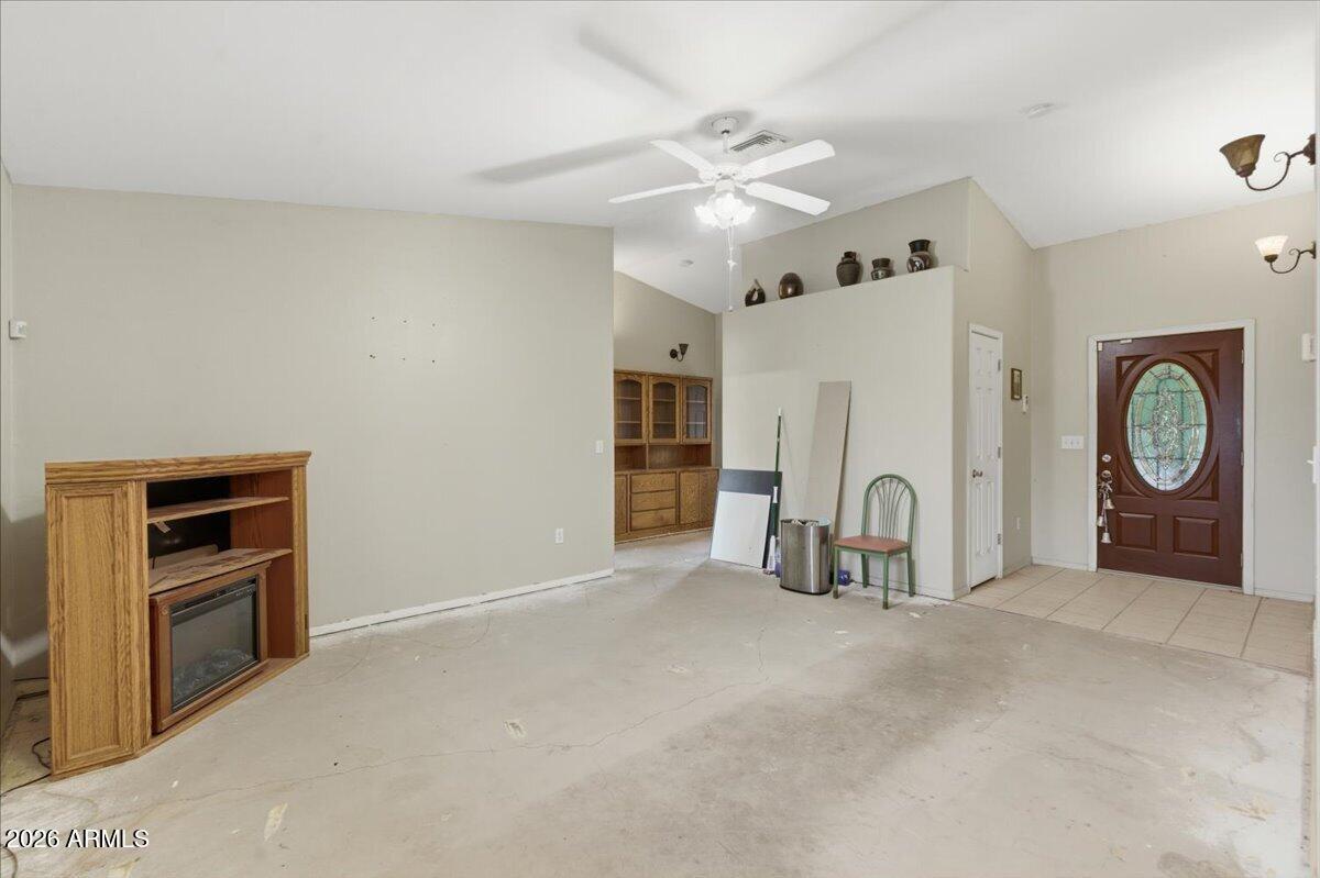 11201 W SAN JUAN Circle